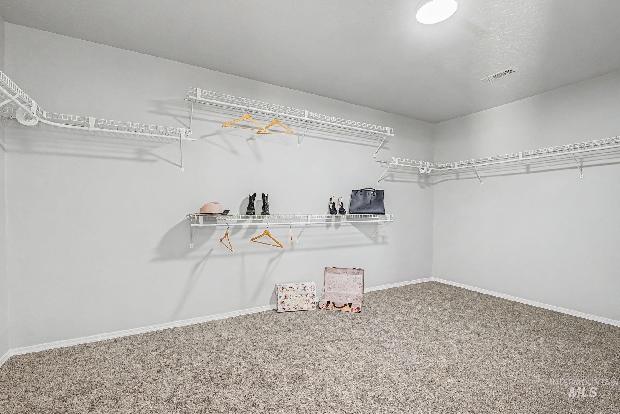 1103 N Cambrick Drive Property Photo 34