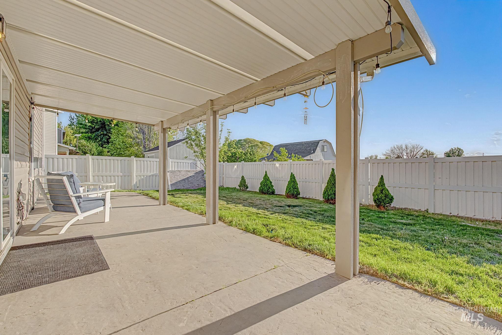 1103 N Cambrick Drive Property Photo 44