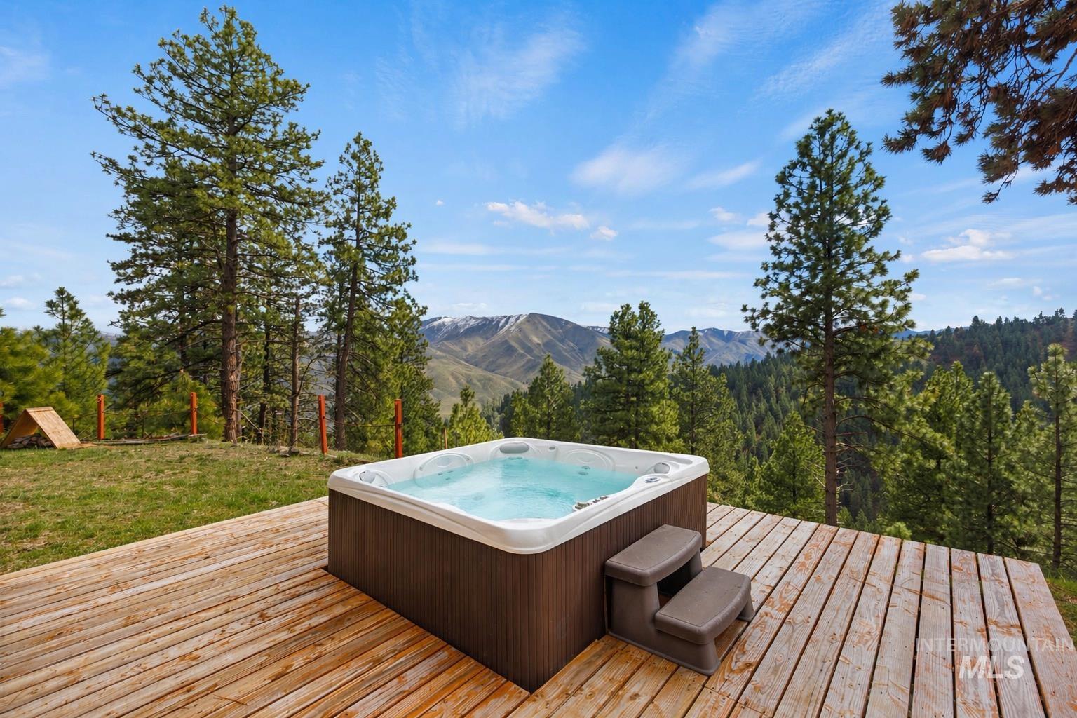 9 Conifer Circle Property Photo 2