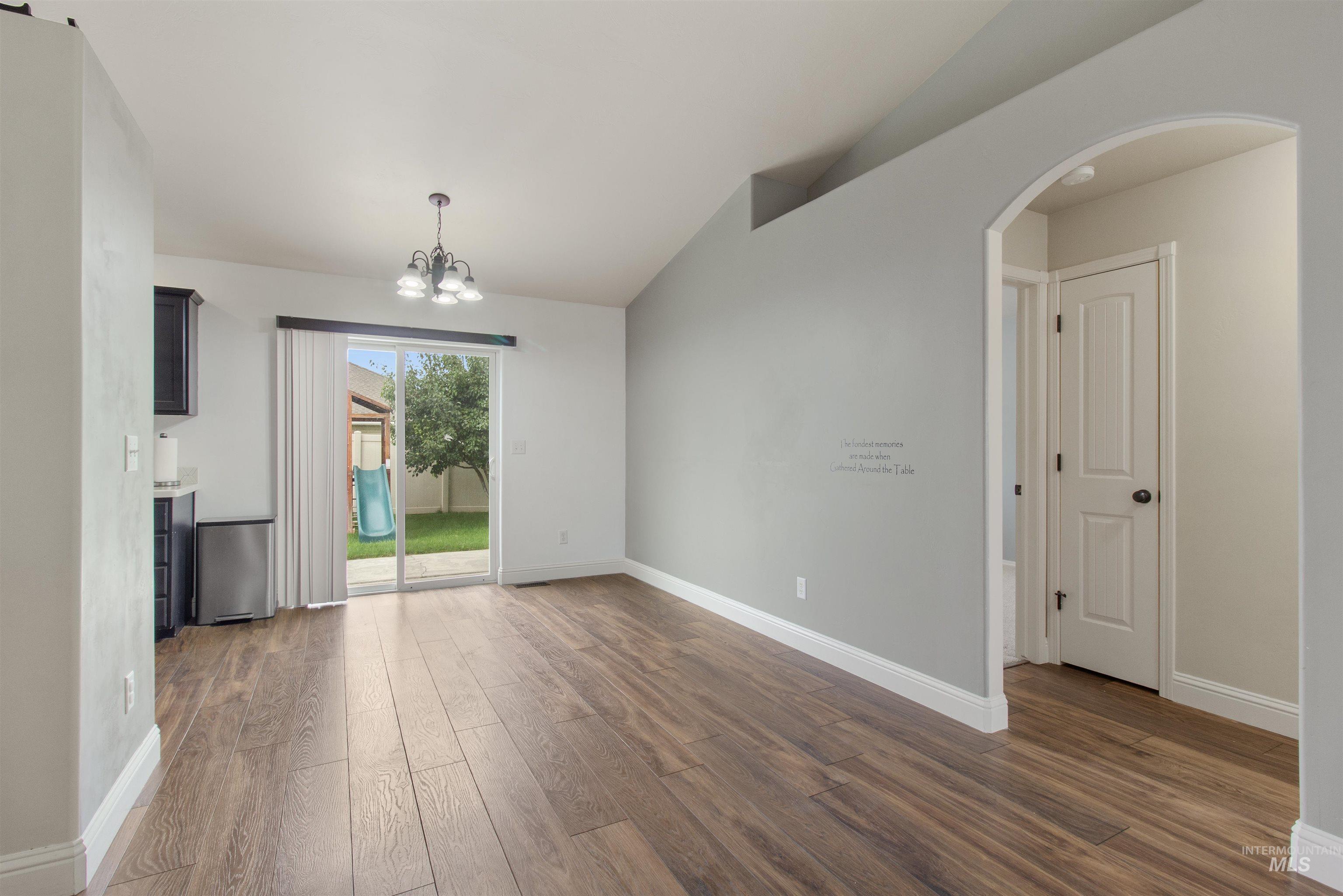 446 Noble St. Property Photo 10