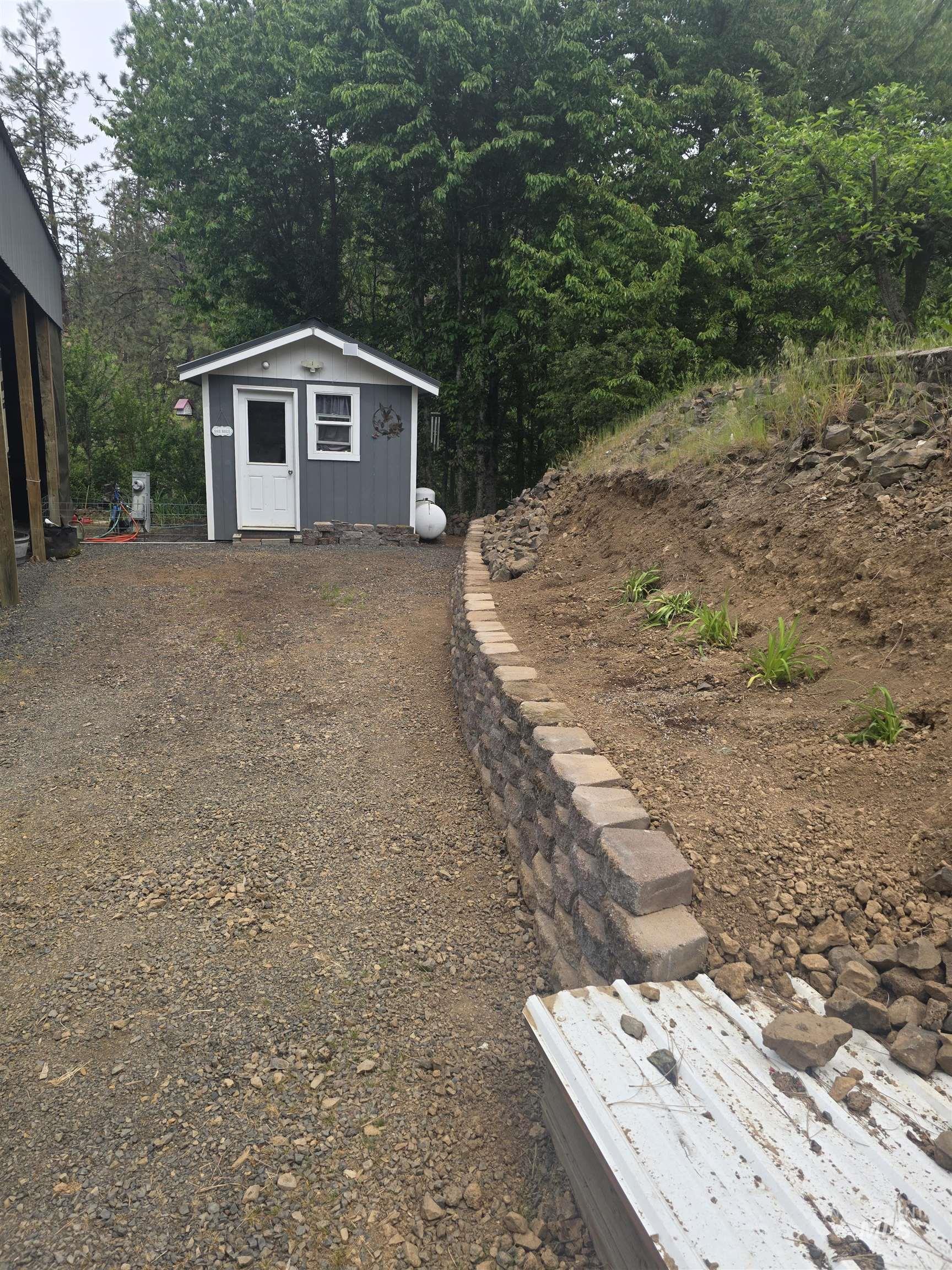 199 Chief Looking Glass Lane Property Photo 2