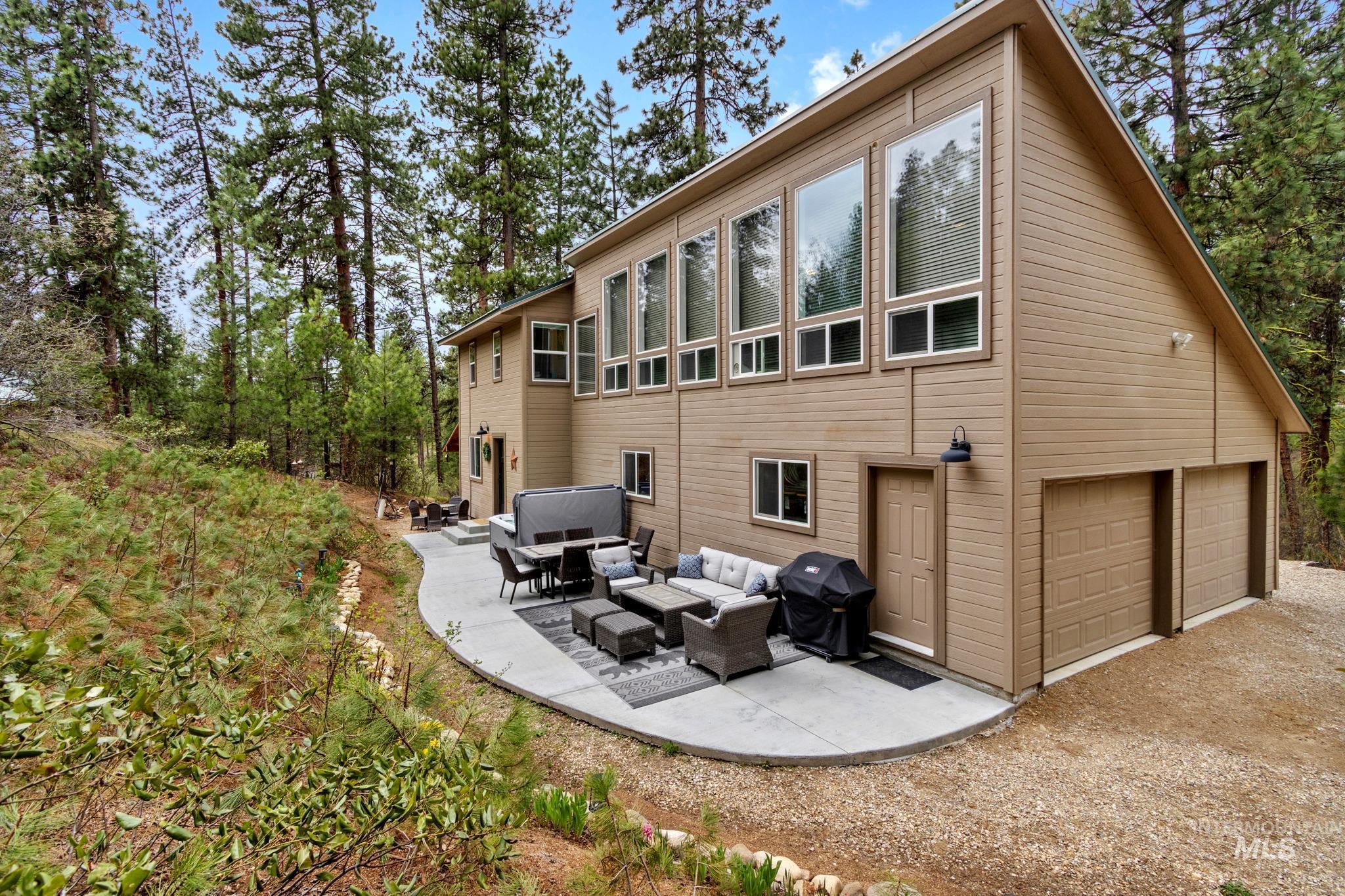 16 Grouse Road Property Photo 1