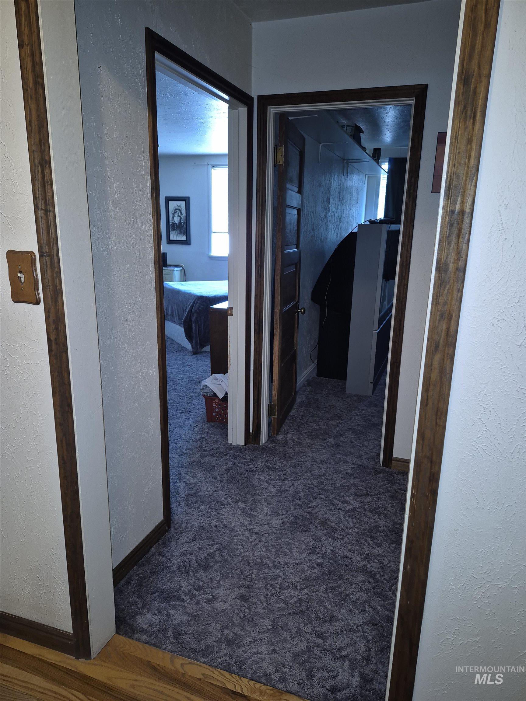 119 Main St. E Property Photo 9