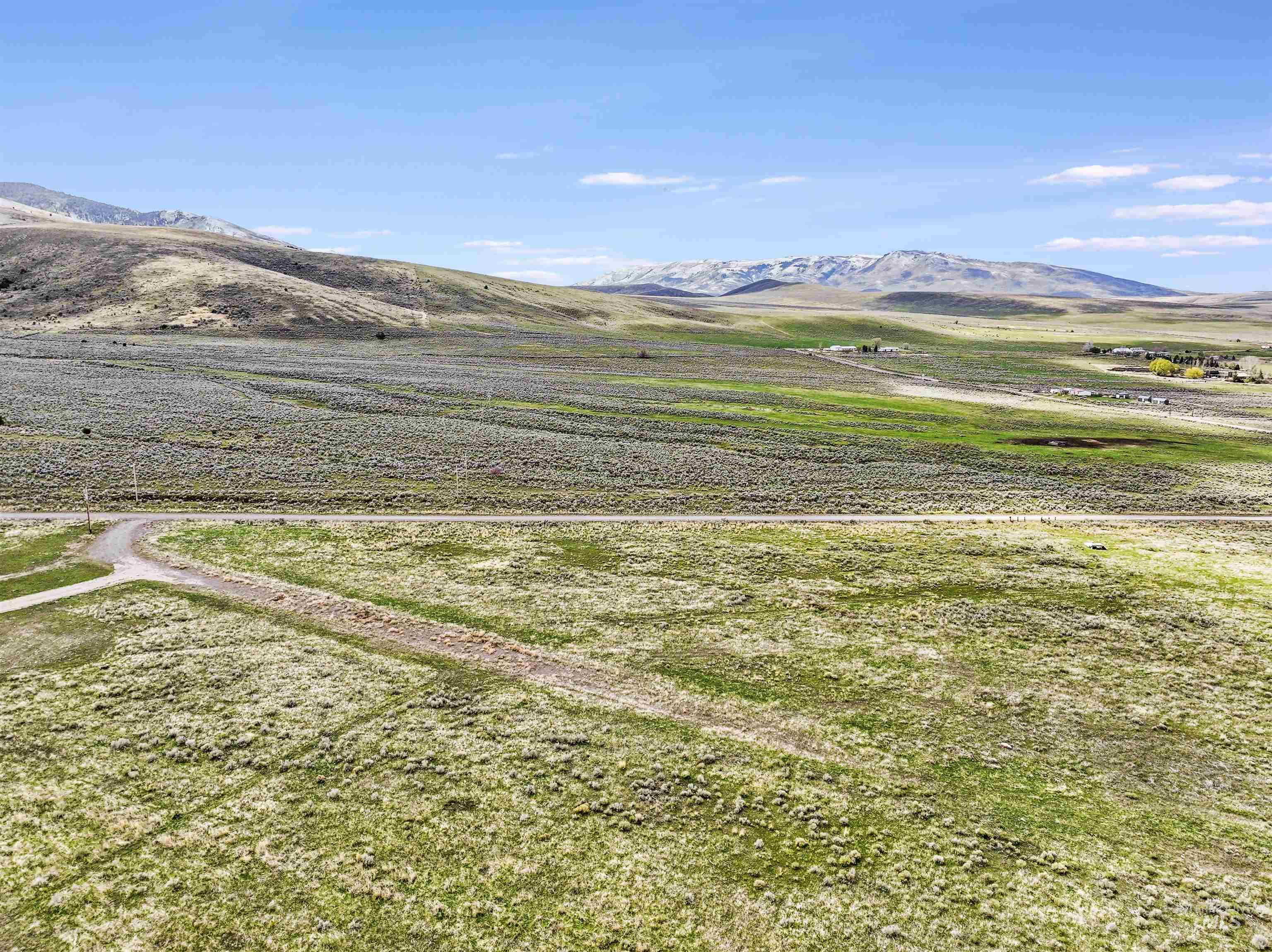 Lot 16 S. 100 E Property Photo 1