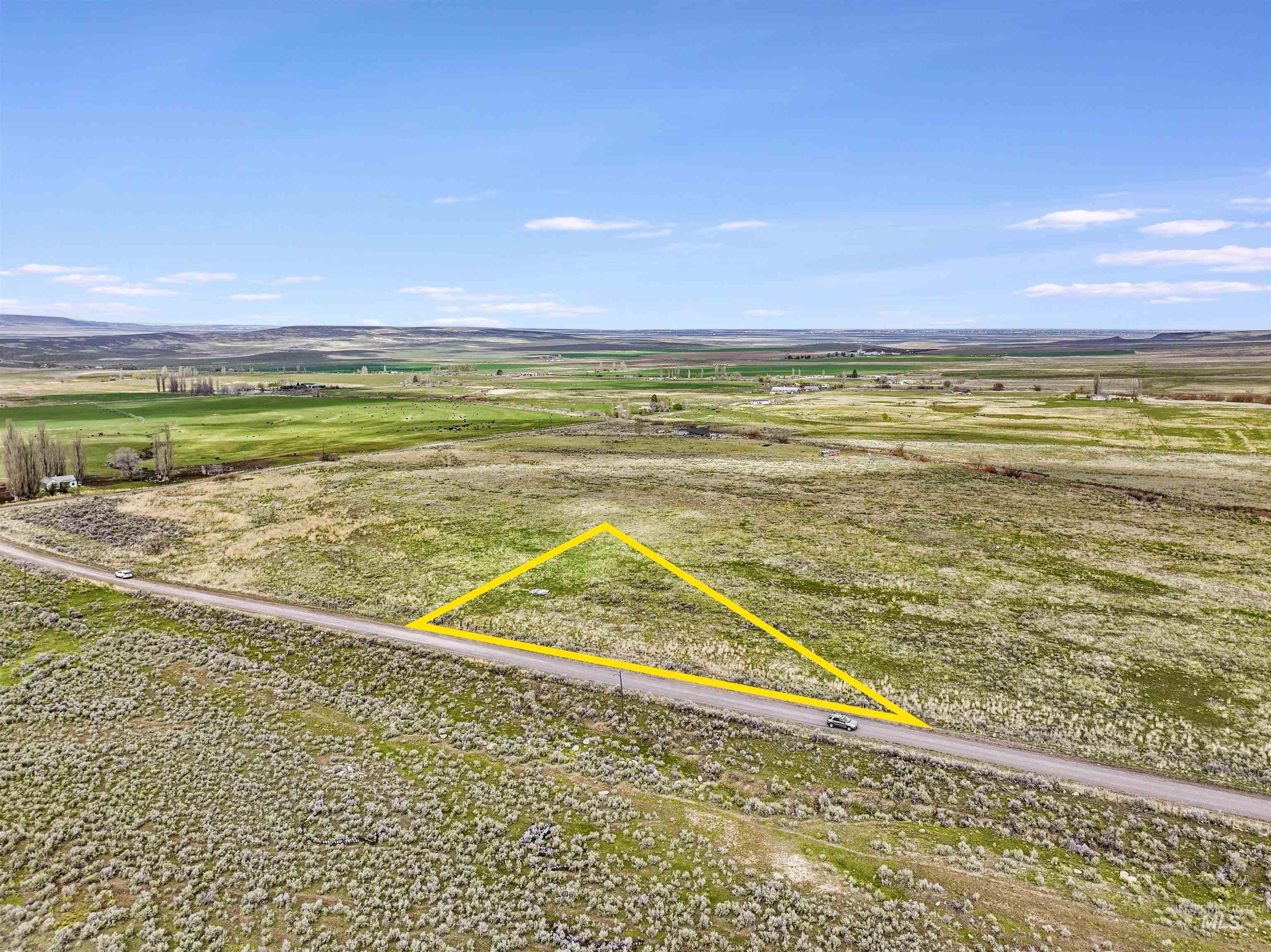 Lot 17 S. 100 E Property Photo 1