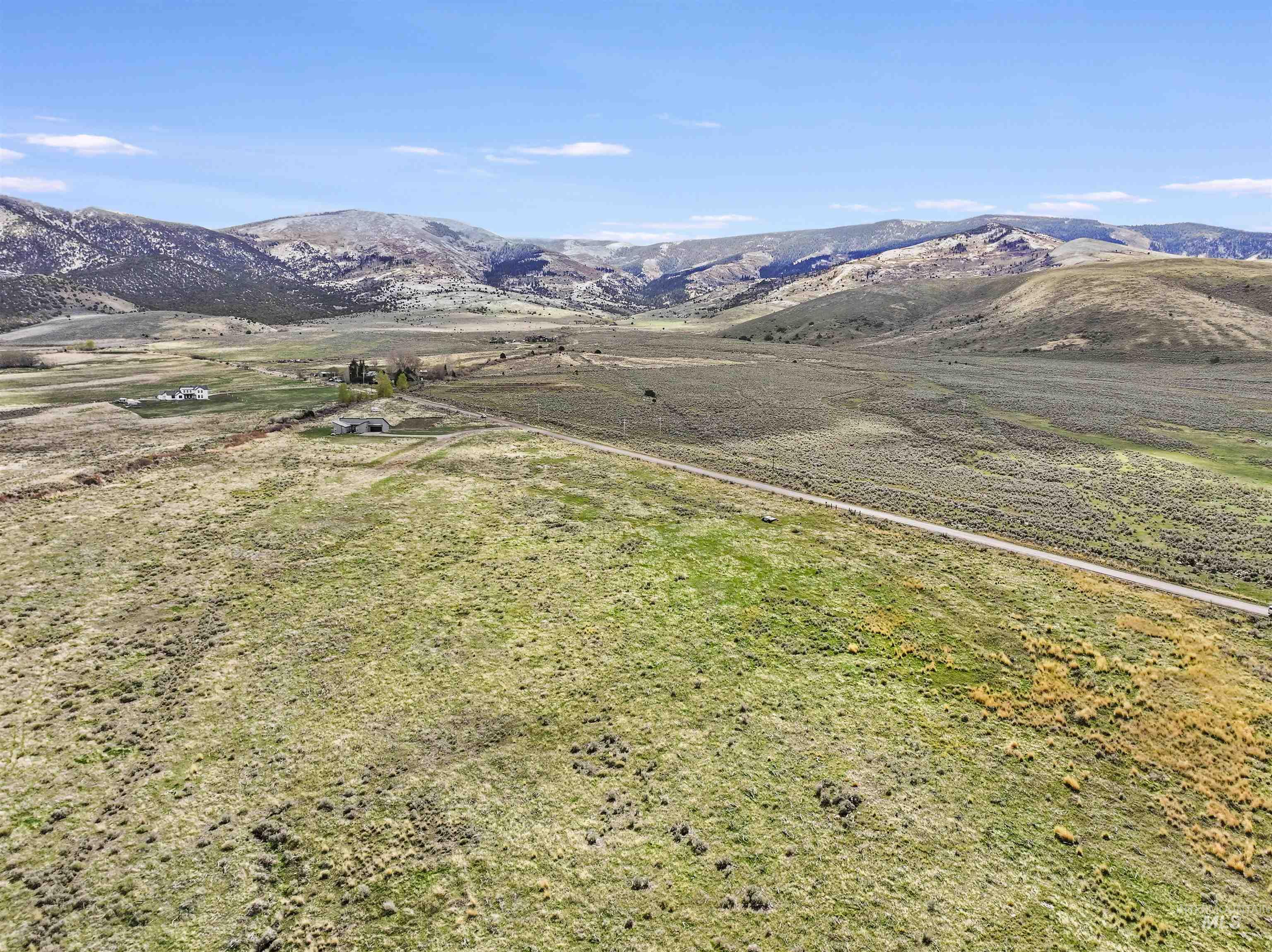 Lot 17 S. 100 E Property Photo 2