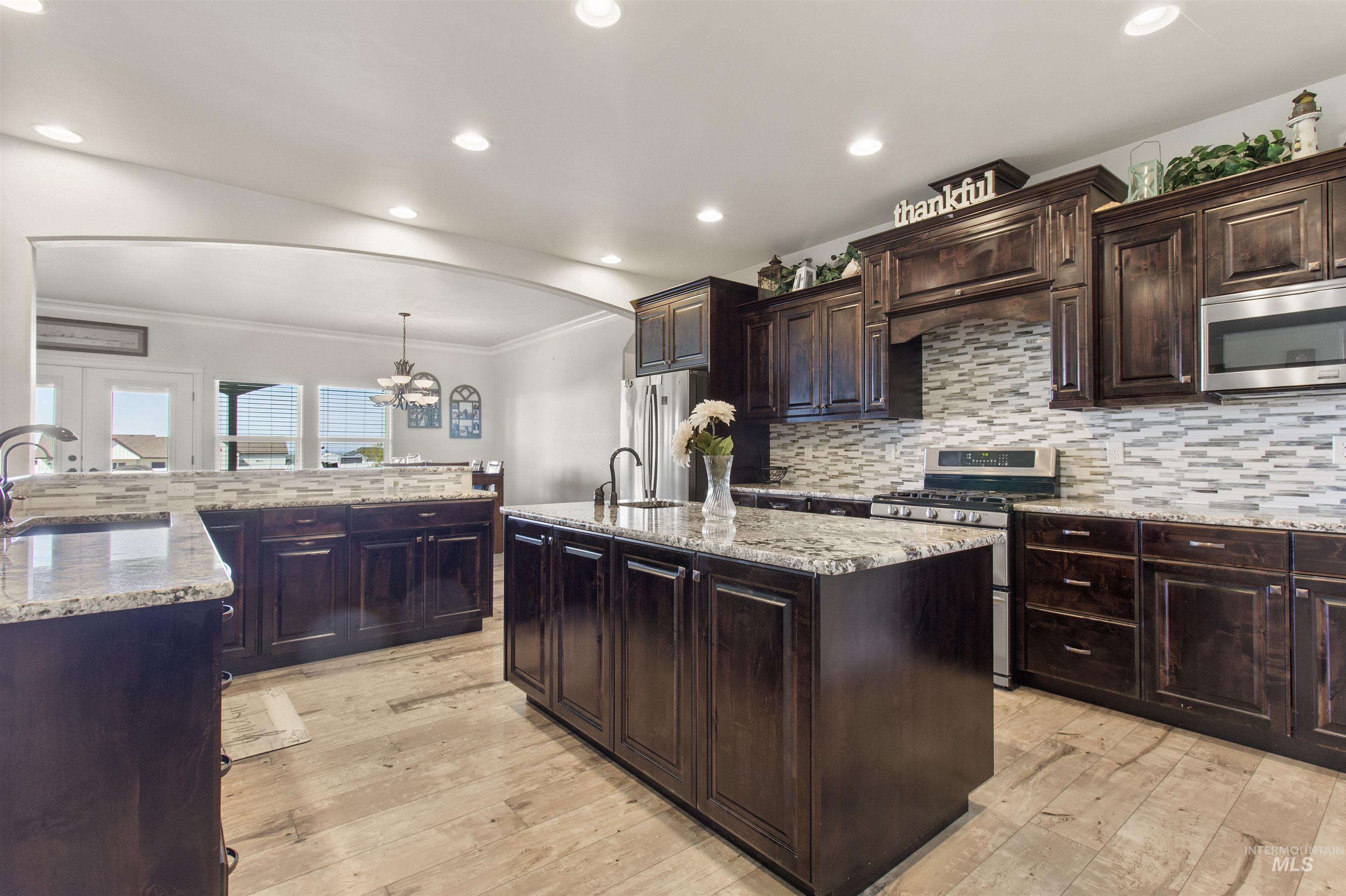 2464 E 3719 Property Photo 8