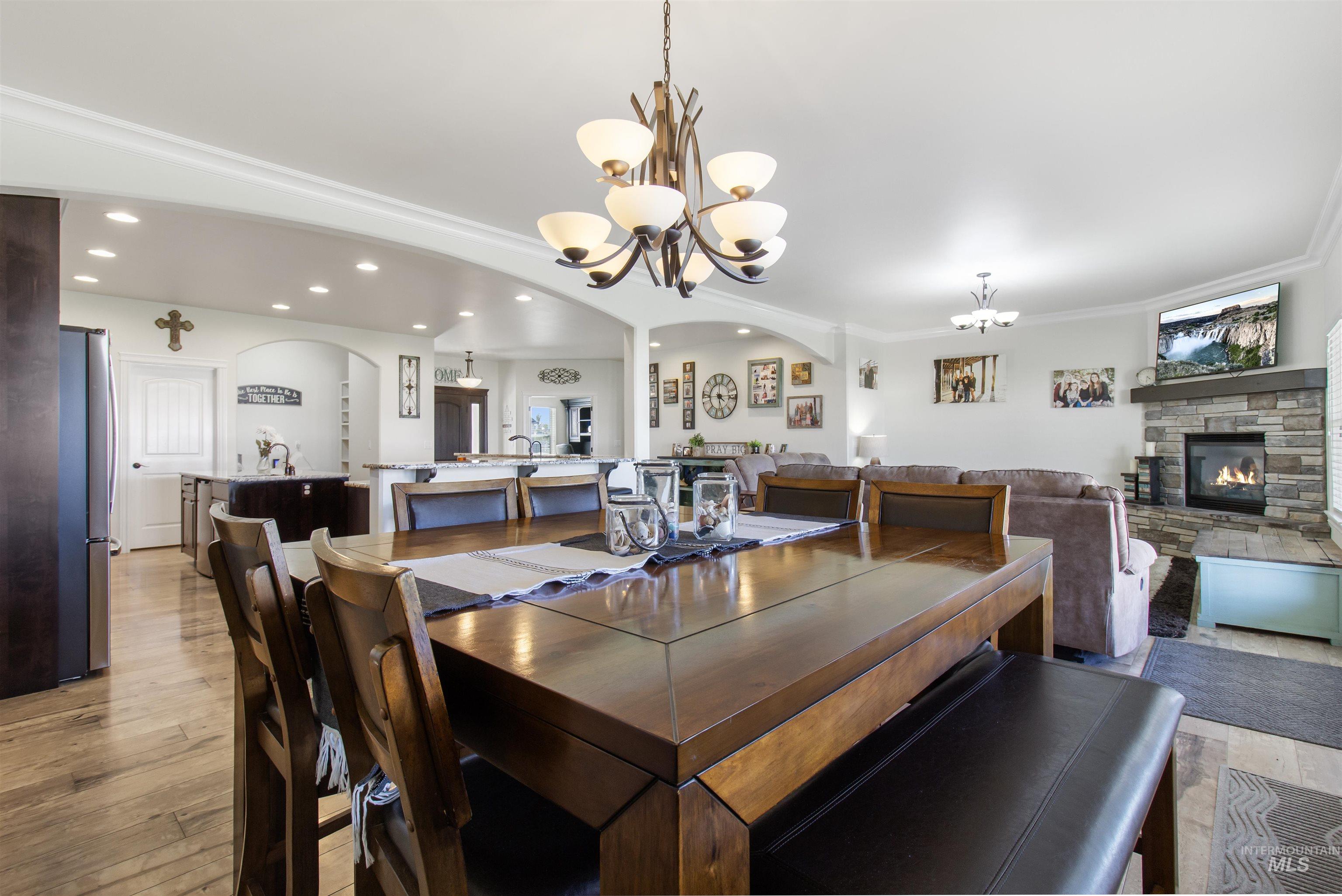 2464 E 3719 Property Photo 11