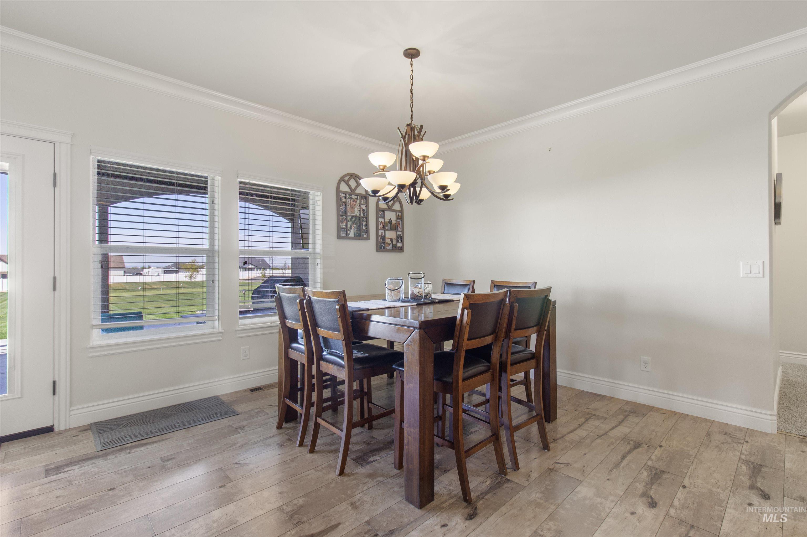 2464 E 3719 Property Photo 12