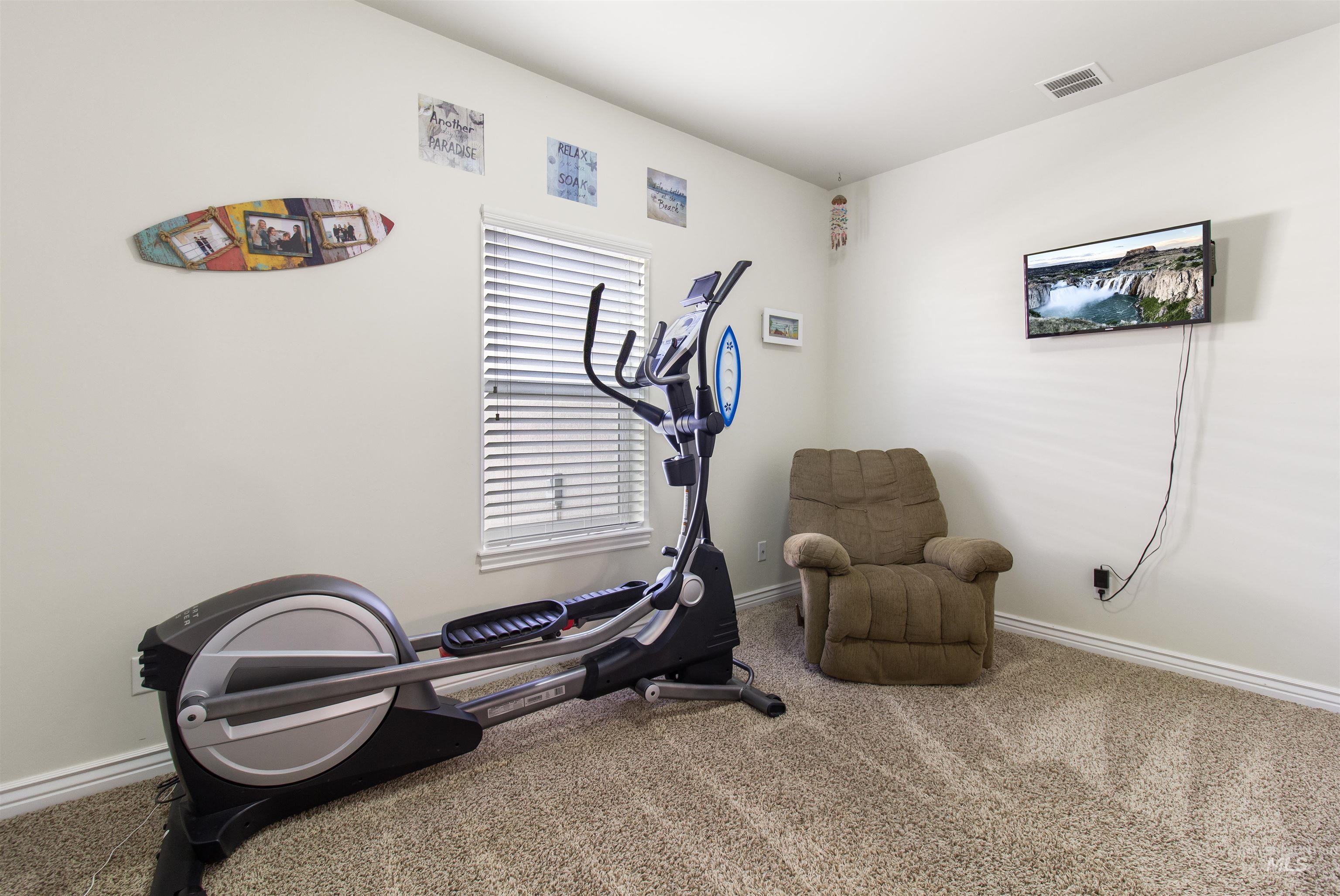 2464 E 3719 Property Photo 16