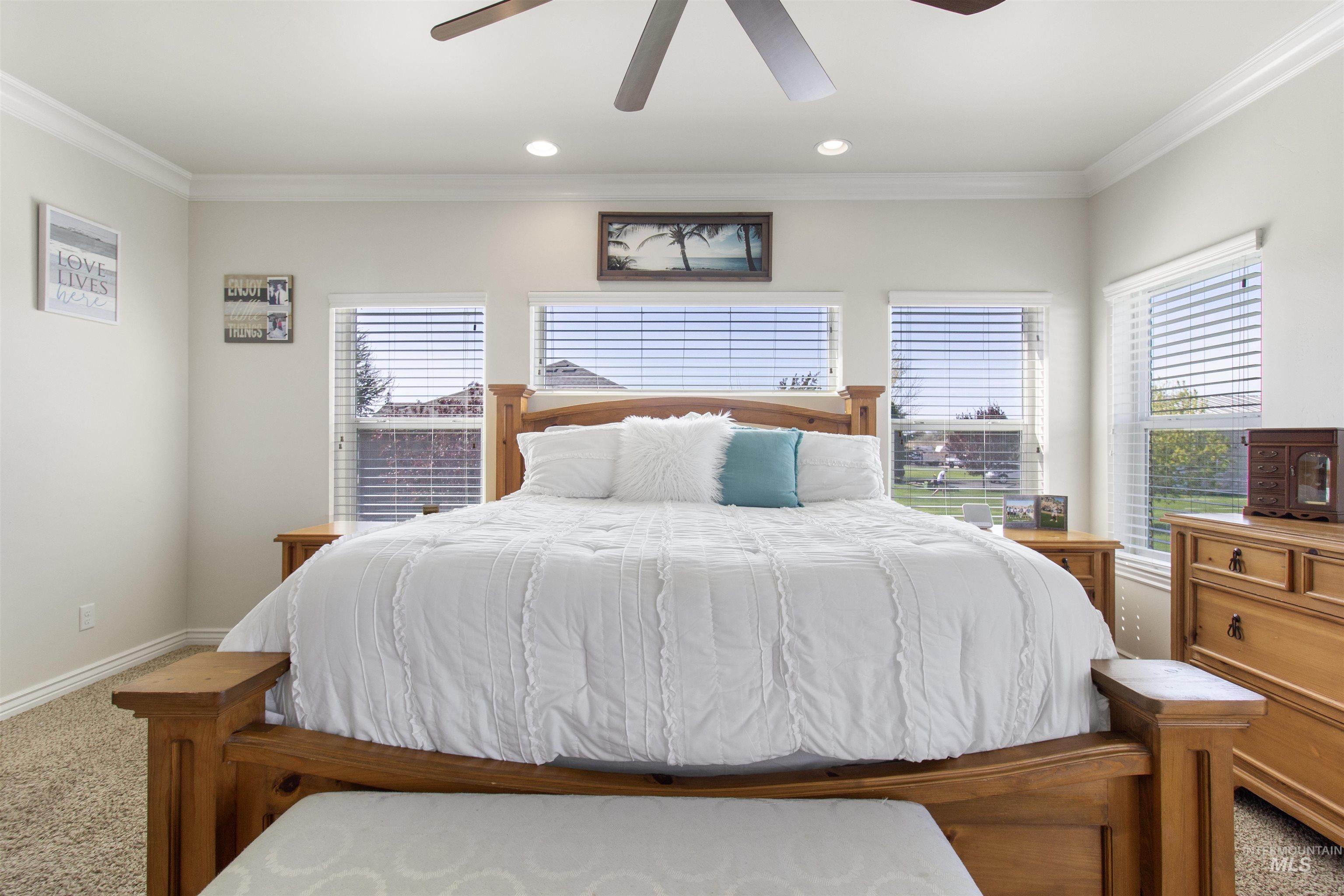 2464 E 3719 Property Photo 20