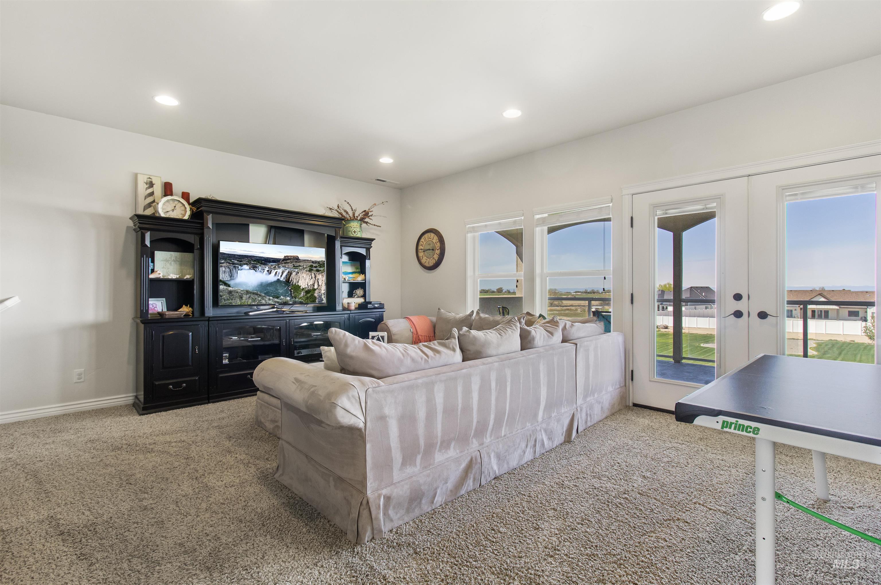 2464 E 3719 Property Photo 26