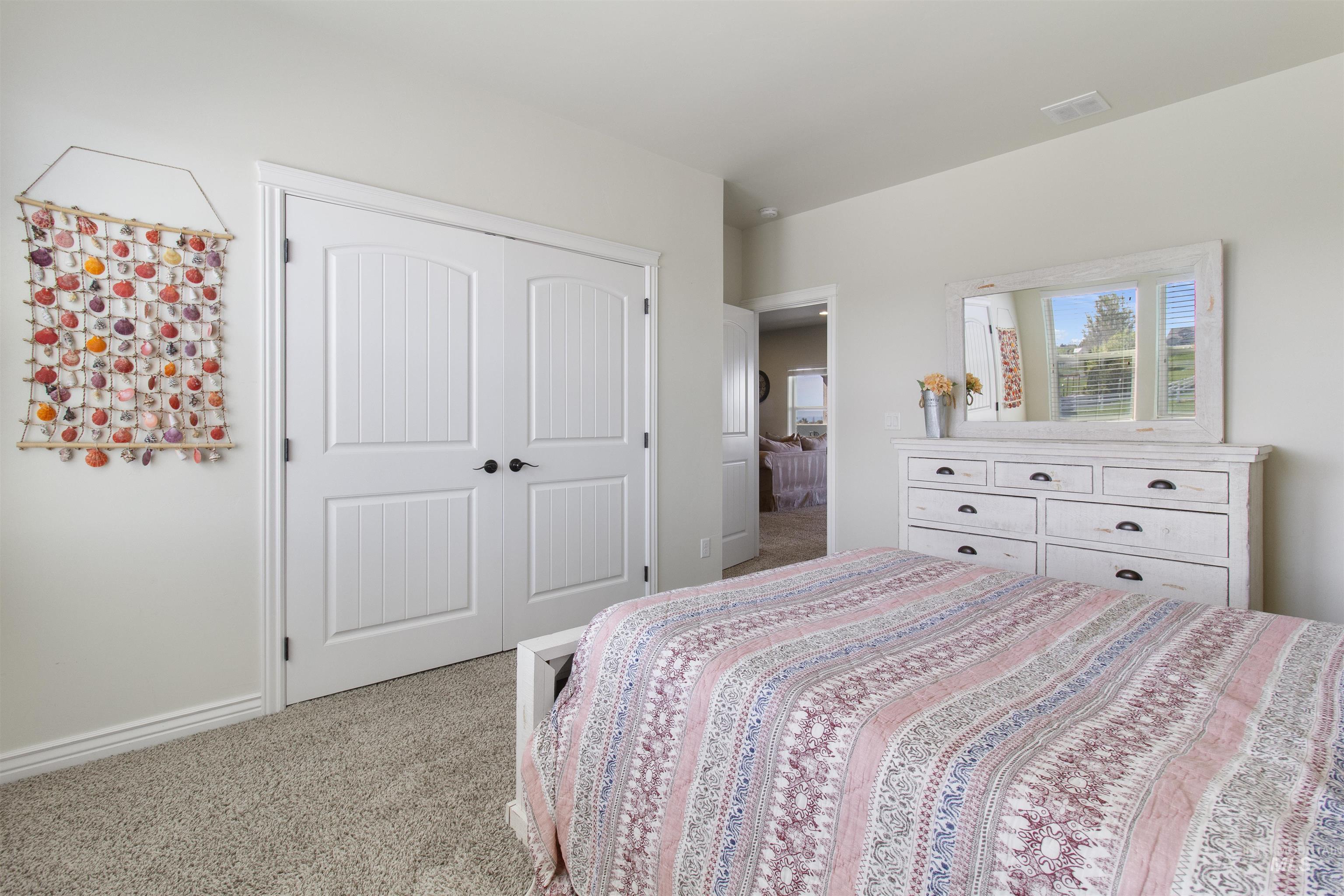 2464 E 3719 Property Photo 28