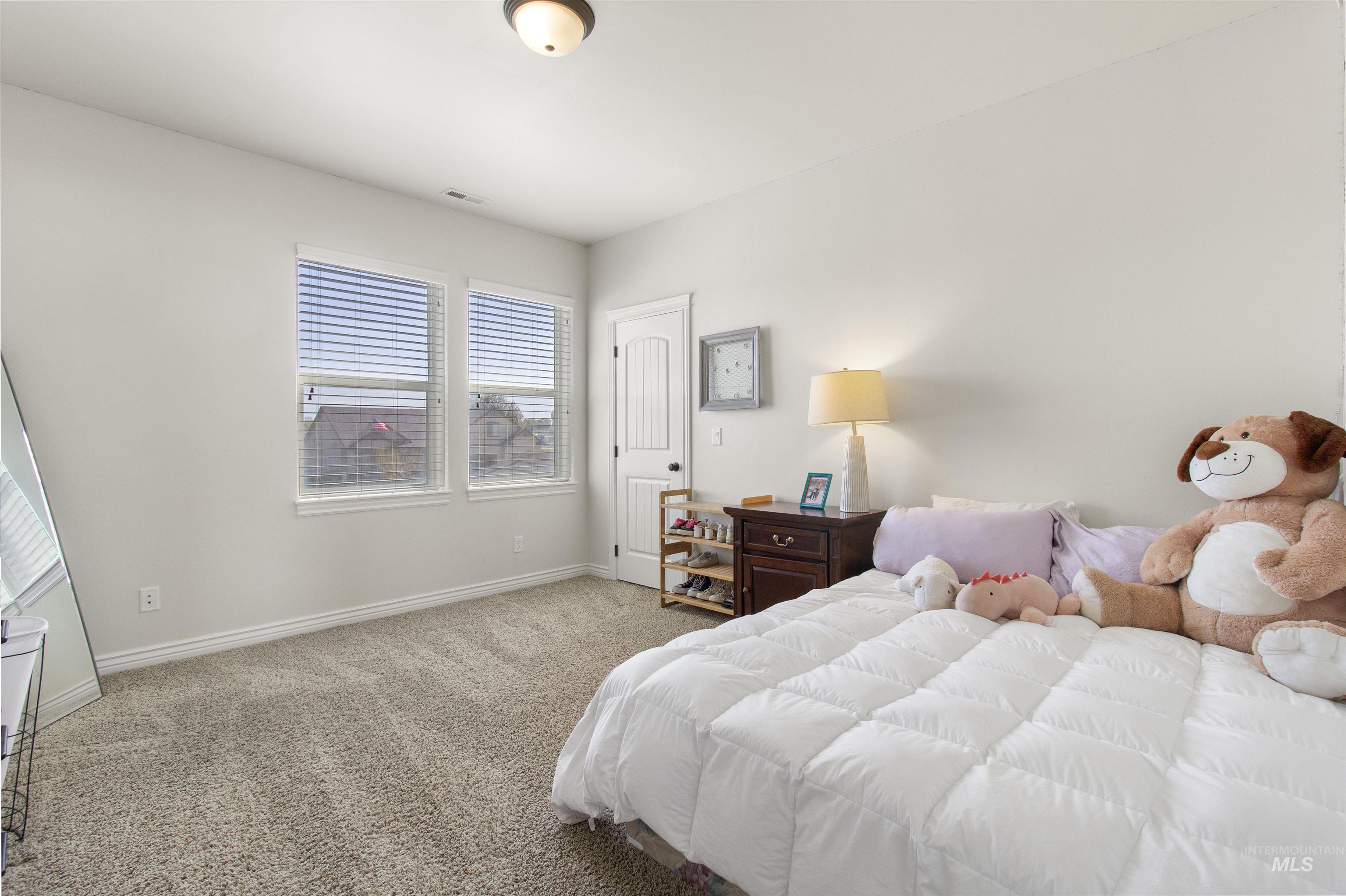 2464 E 3719 Property Photo 30