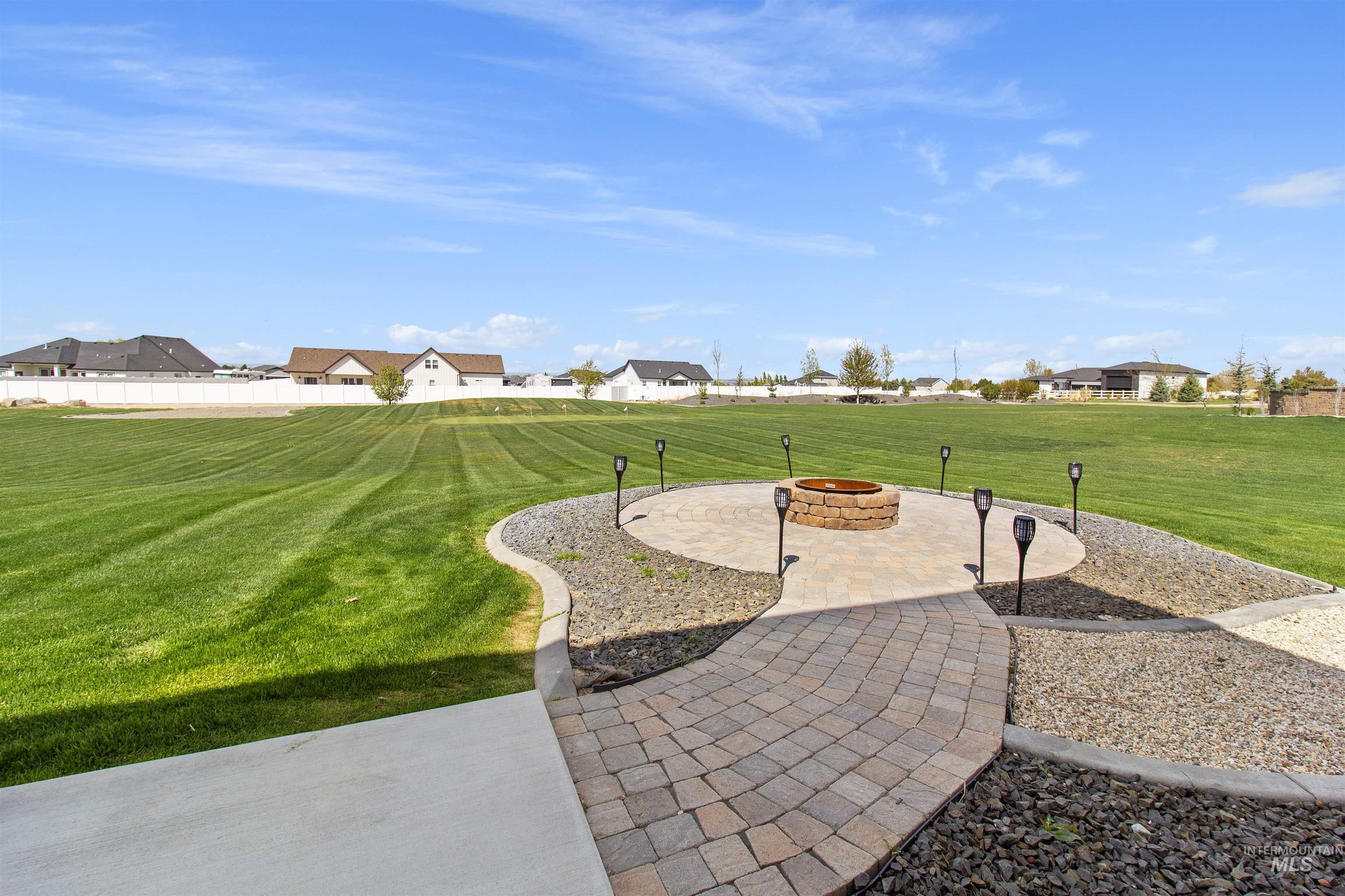 2464 E 3719 Property Photo 36