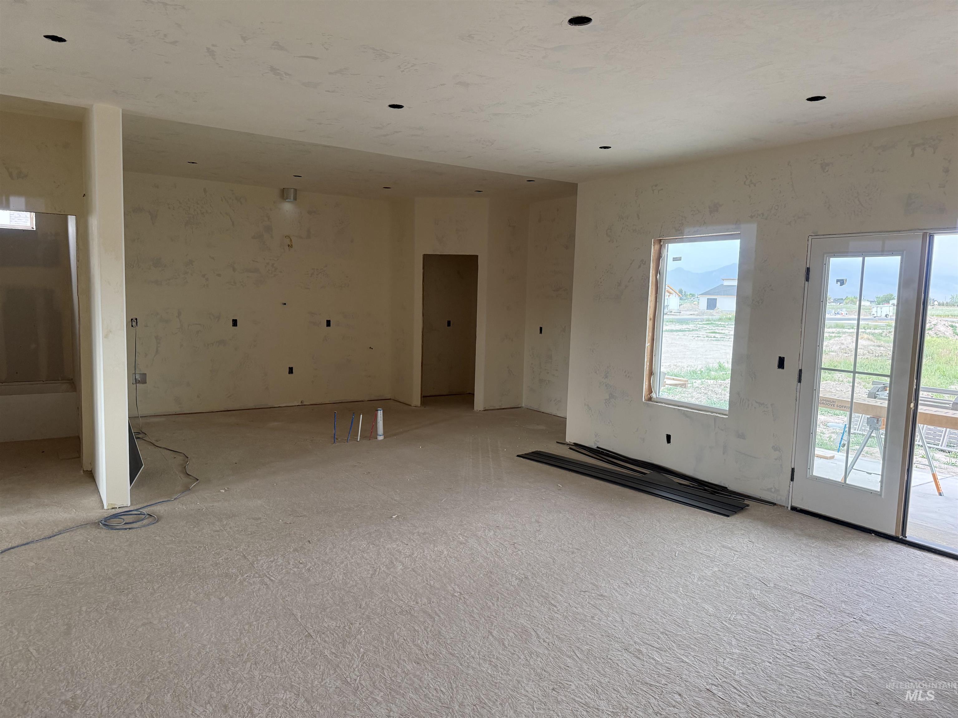 933 E Coventry Lane Property Photo 10