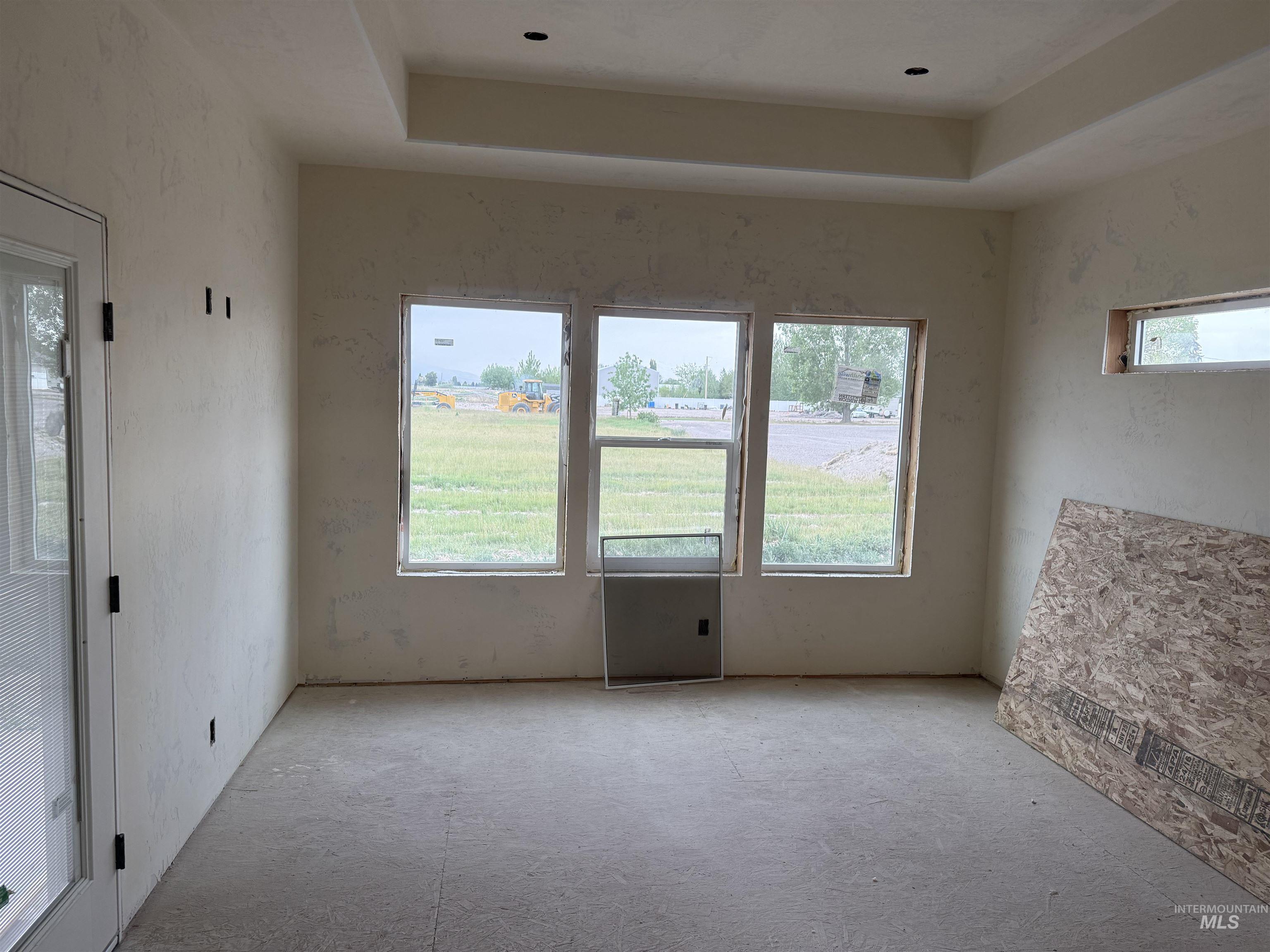 933 E Coventry Lane Property Photo 12