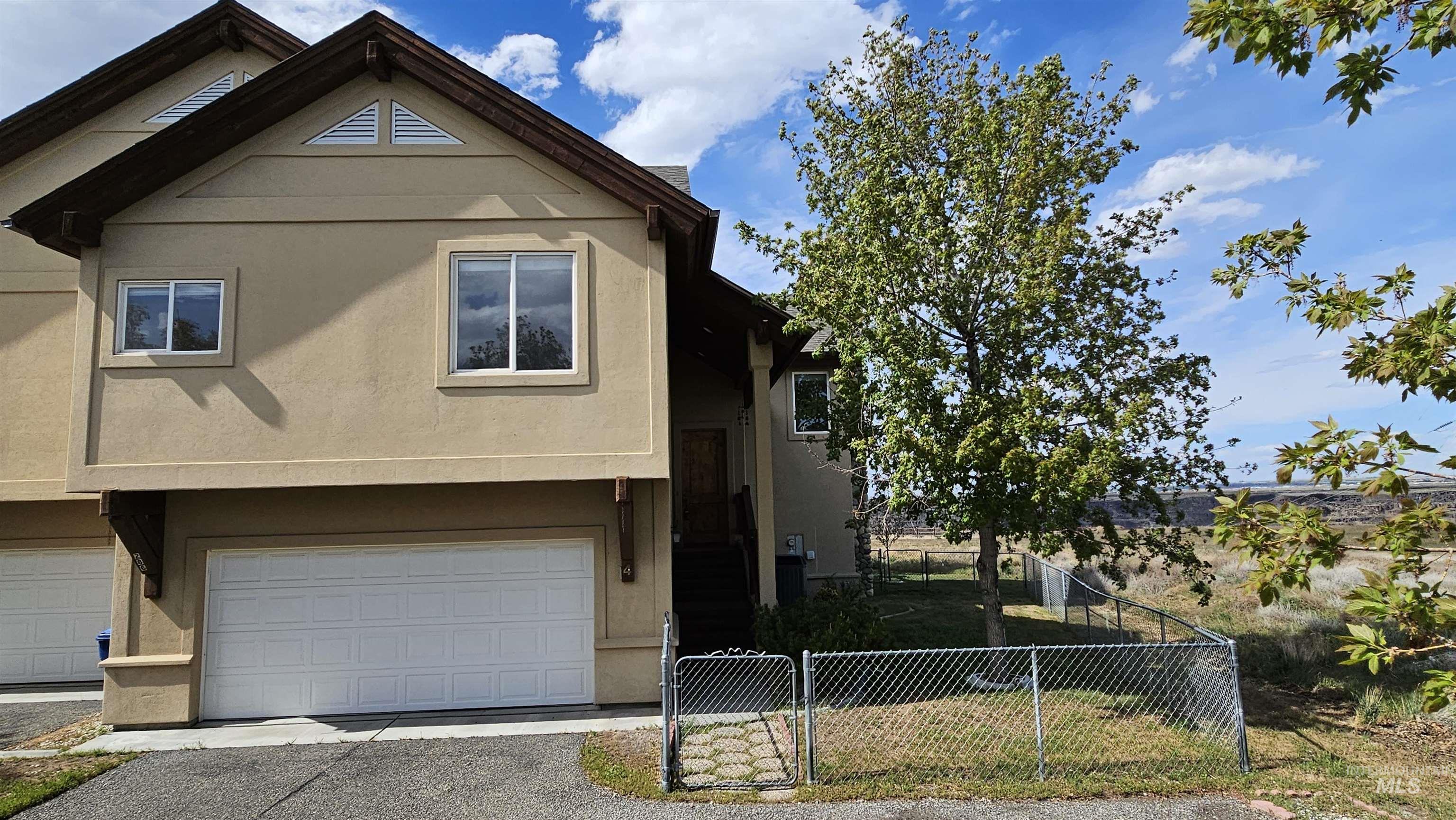 286 River Vista Place Property Photo 4