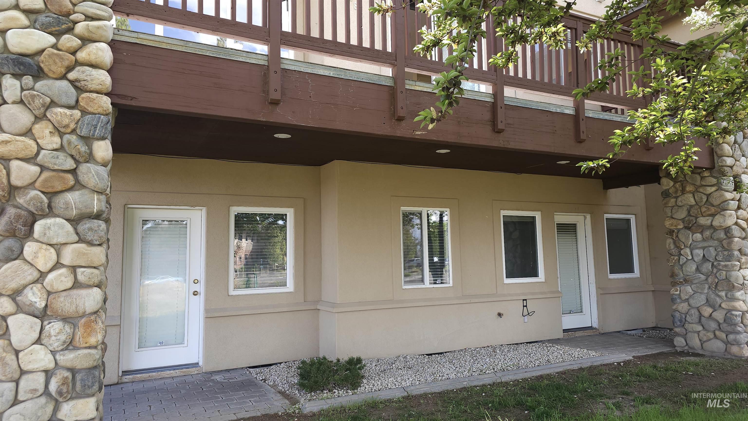 286 River Vista Place Property Photo 7