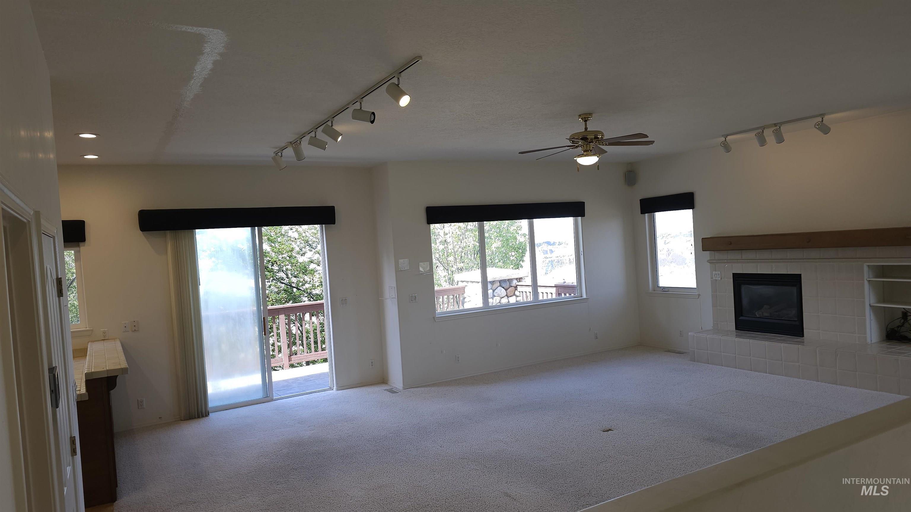 286 River Vista Place Property Photo 13