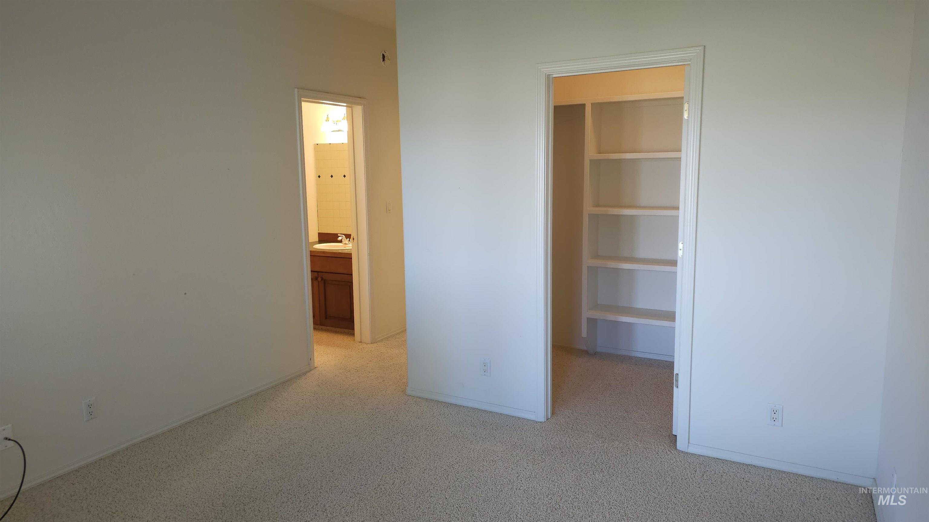 286 River Vista Place Property Photo 32