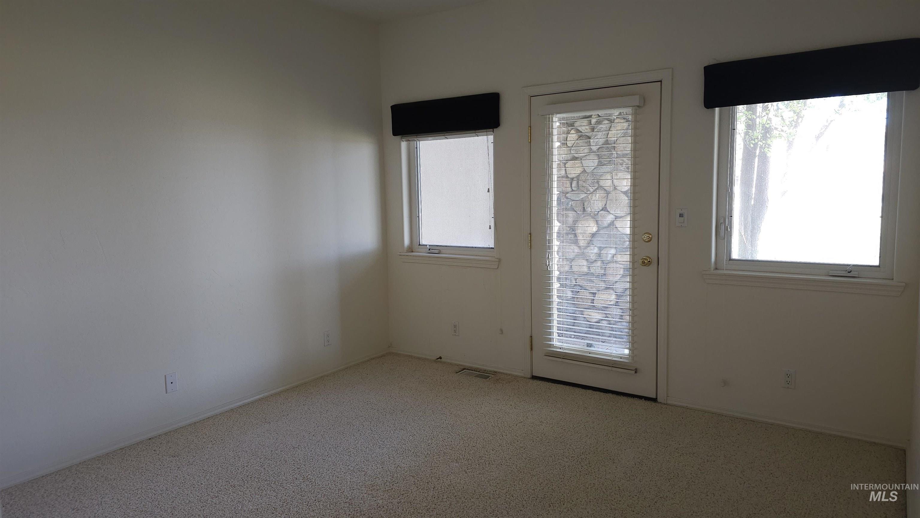 286 River Vista Place Property Photo 33