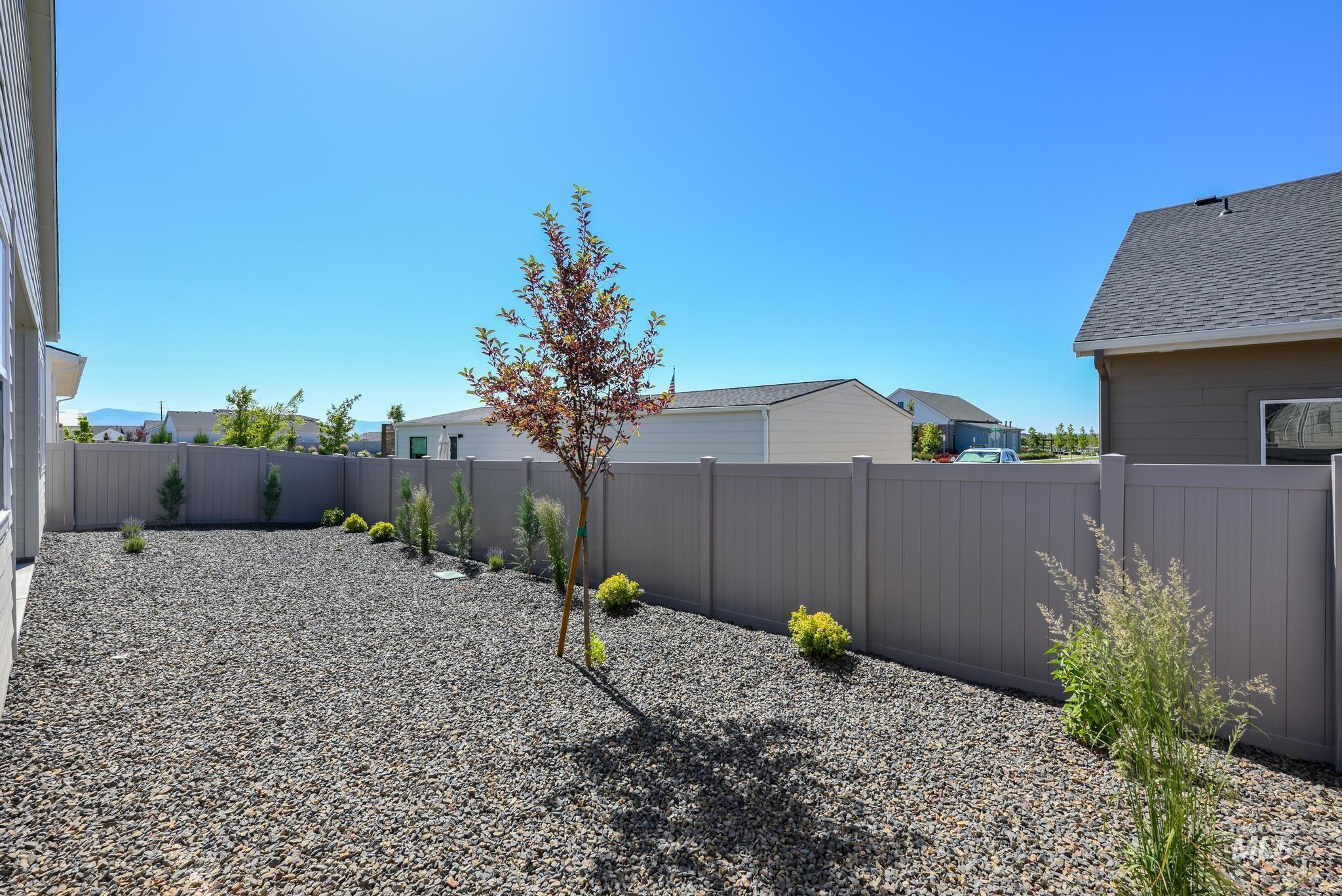 8669 W Stock Bridge St Property Photo 28