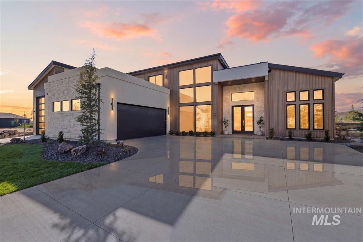 3457 N Harvest Moon Way Property Photo 3