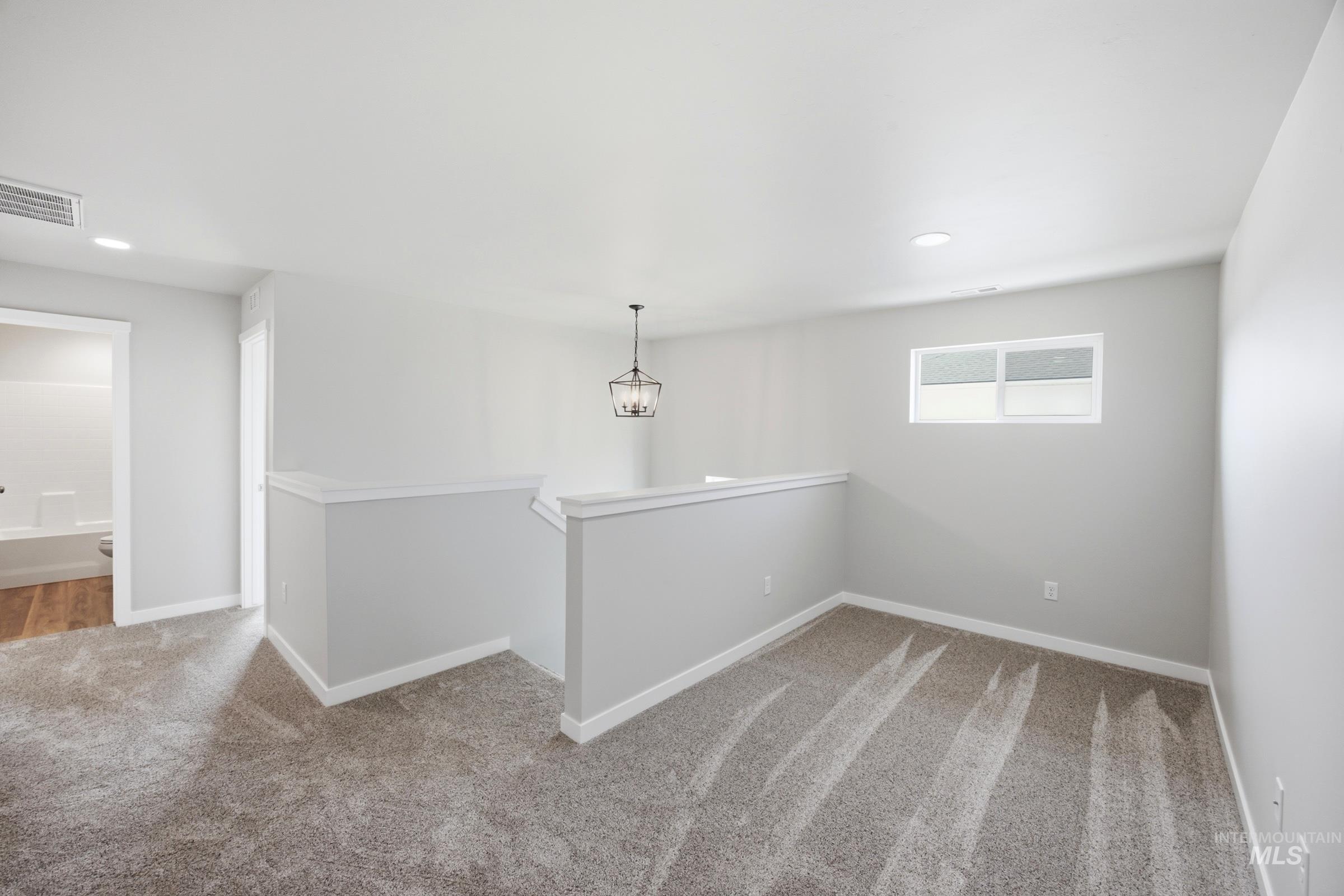 1719 N Birch St Property Photo 14