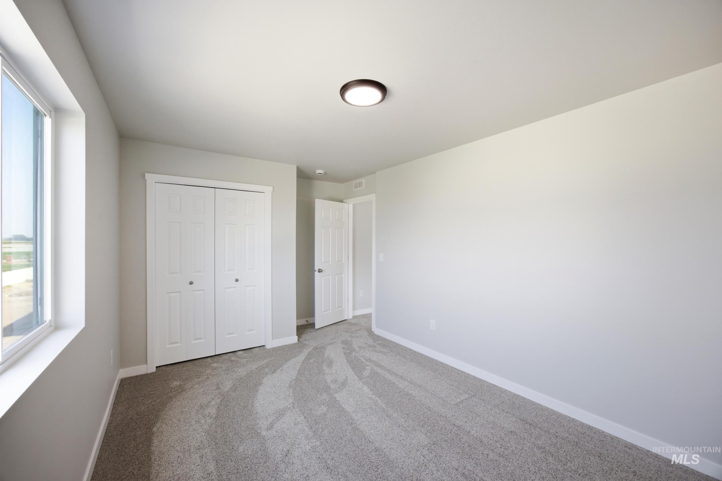 1719 N Birch St Property Photo 23