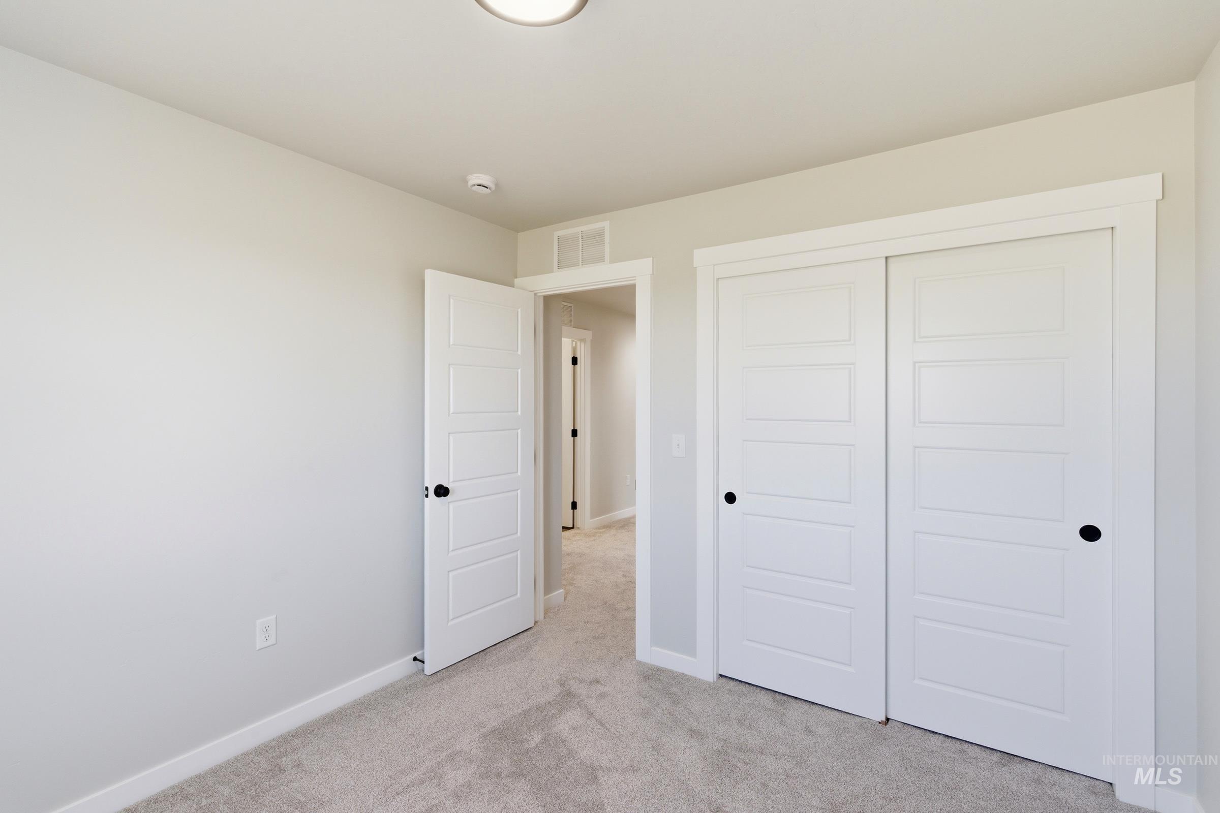 7447 W Trumbull Ct Property Photo 28
