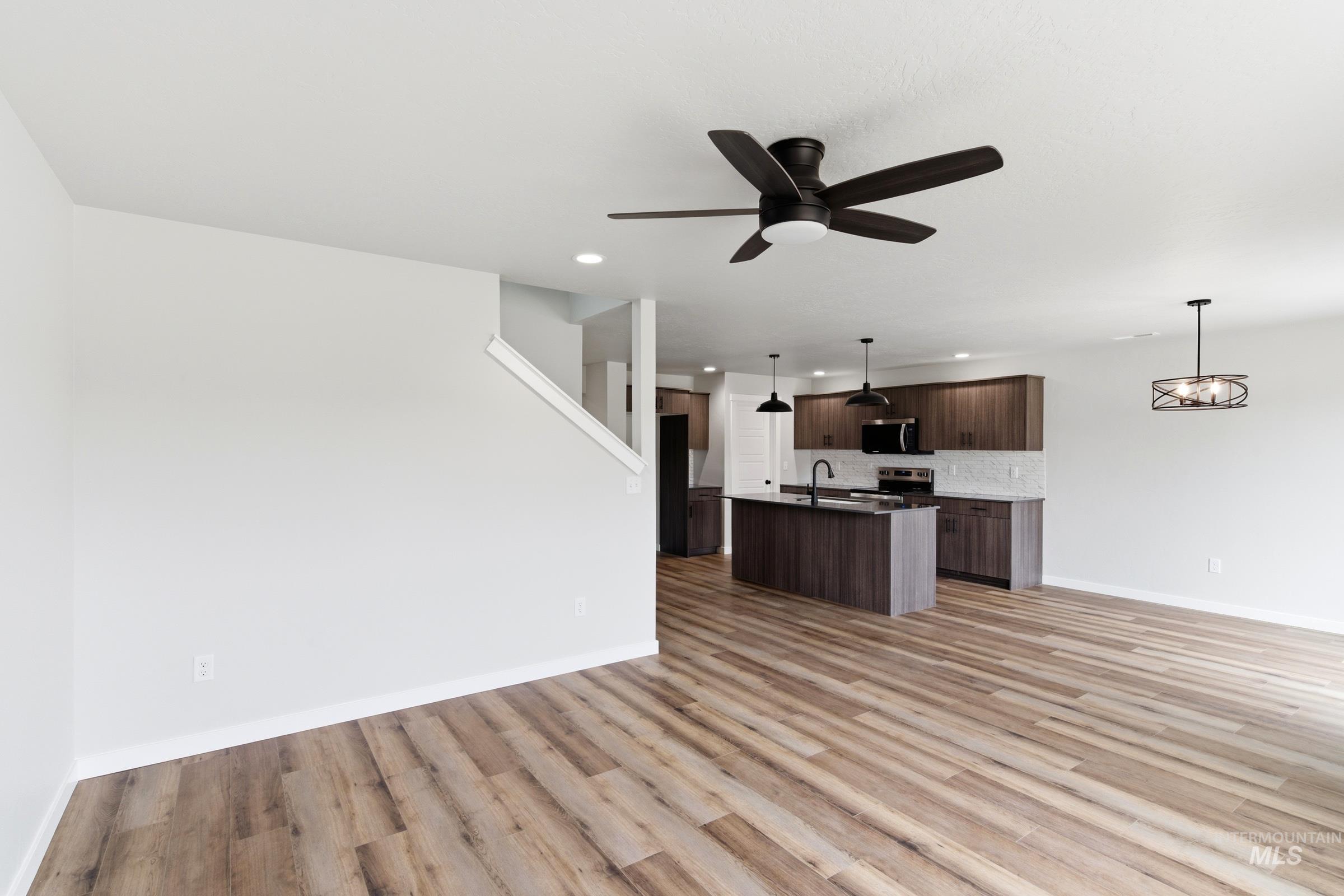 4360 N Alameda Creek Ave Property Photo 10