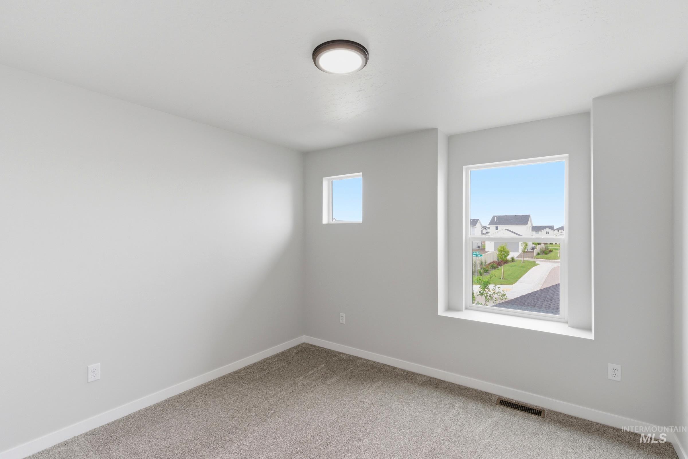 4360 N Alameda Creek Ave Property Photo 15