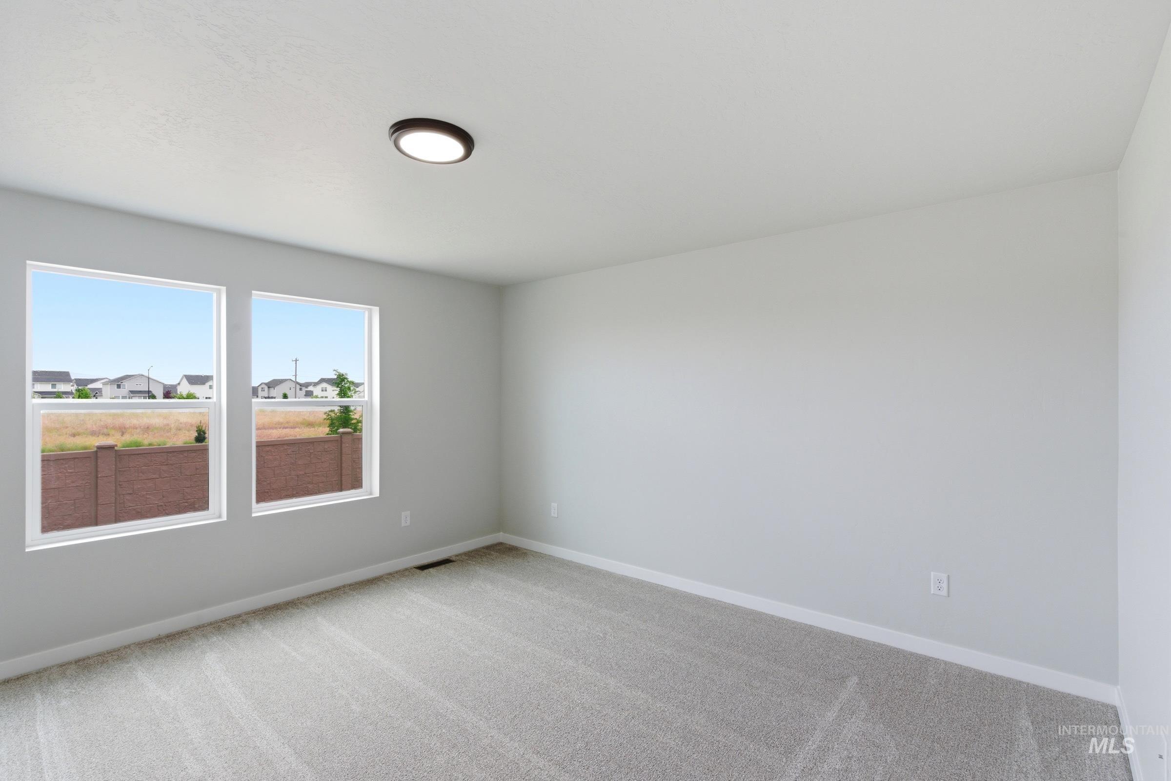 4360 N Alameda Creek Ave Property Photo 19