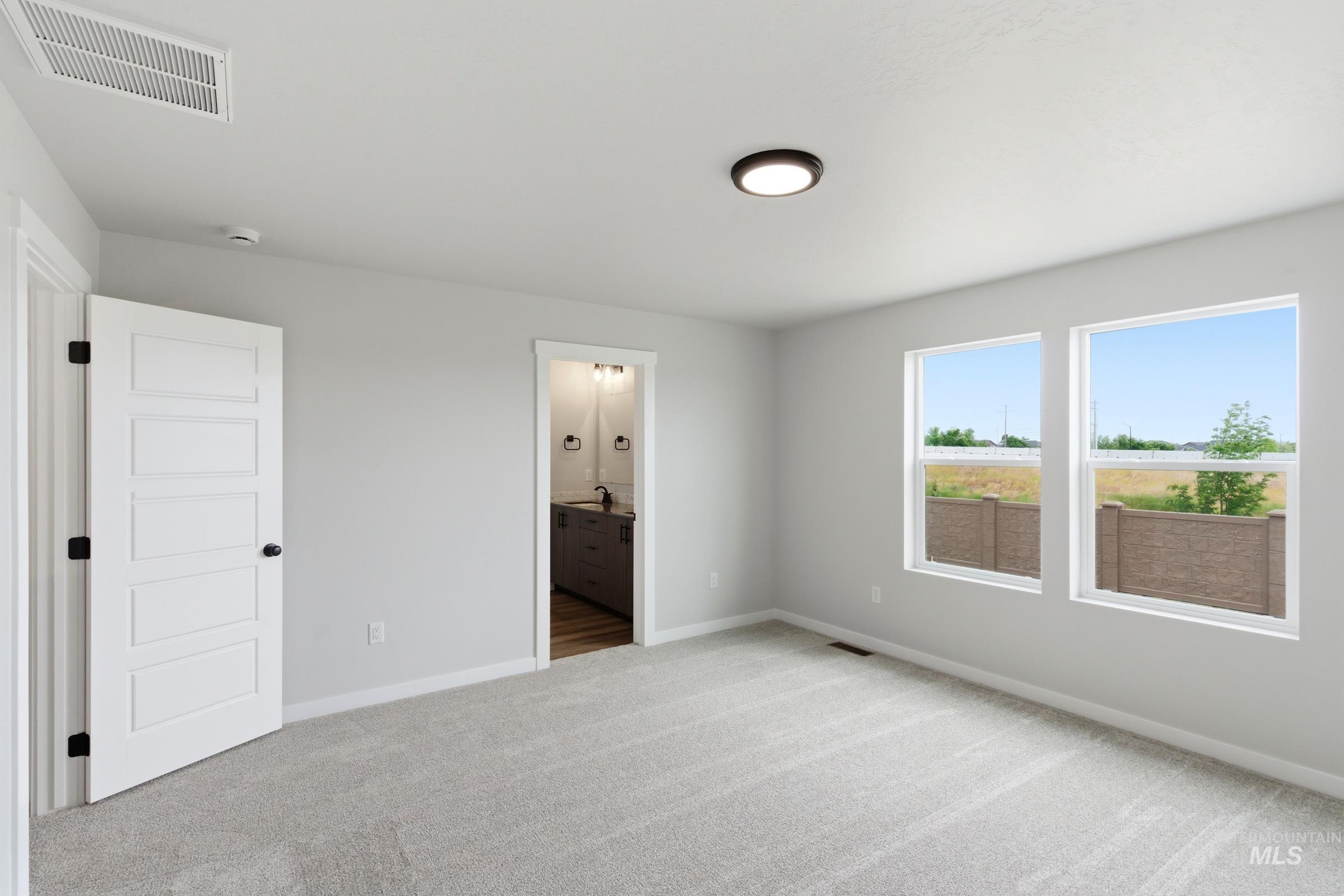 4360 N Alameda Creek Ave Property Photo 20