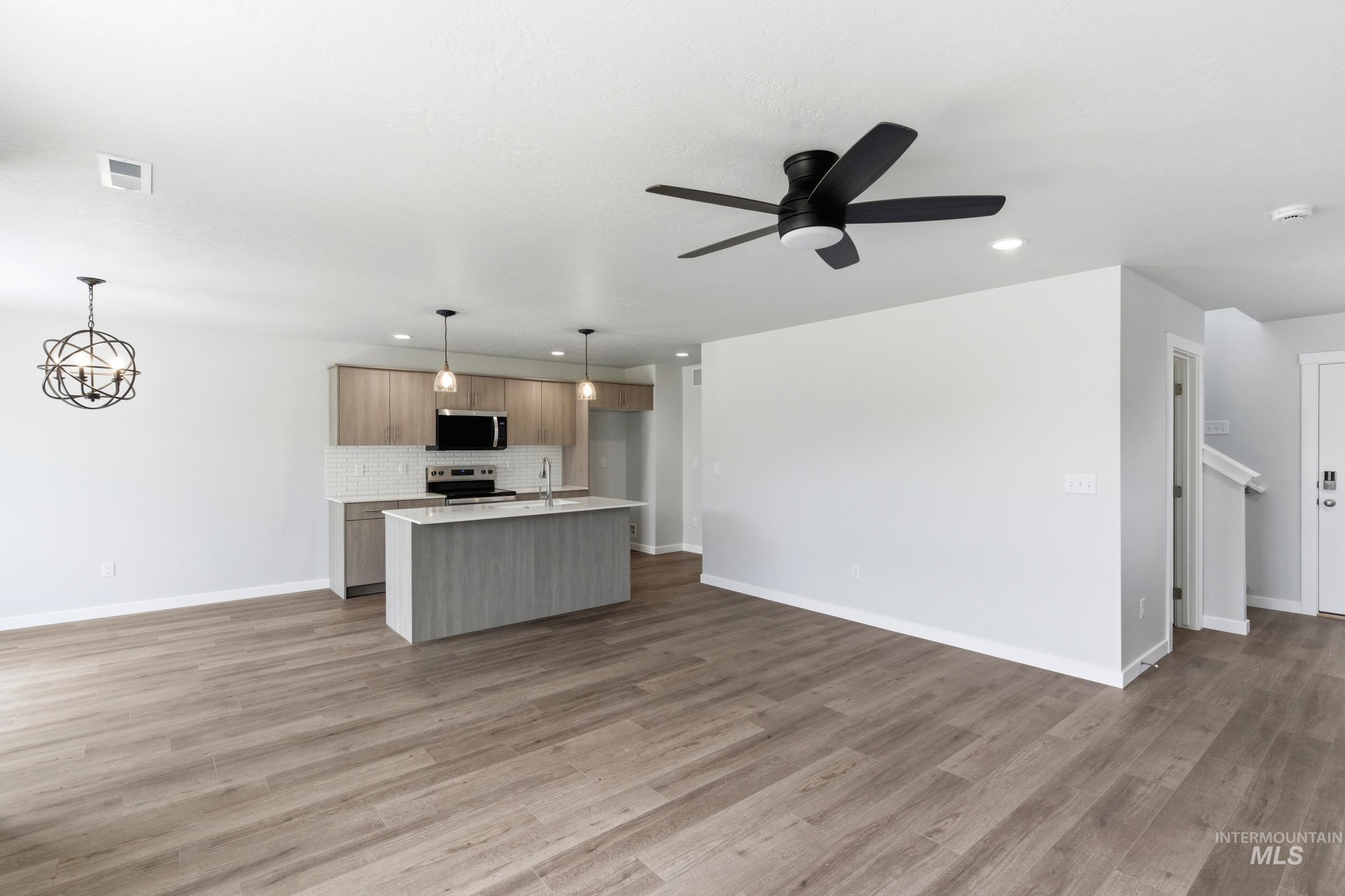 4348 N Alameda Creek Ave Property Photo 11