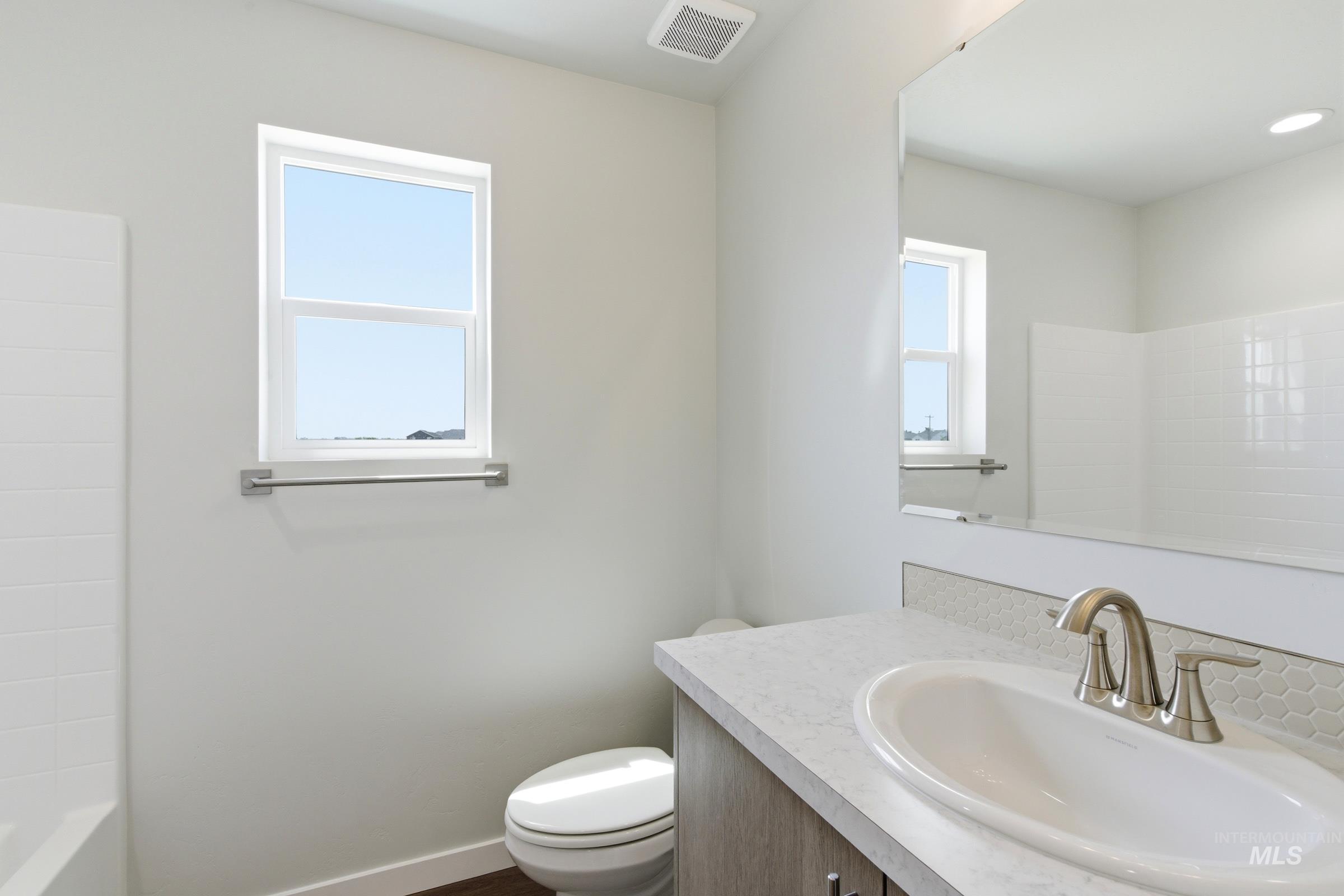 4348 N Alameda Creek Ave Property Photo 22