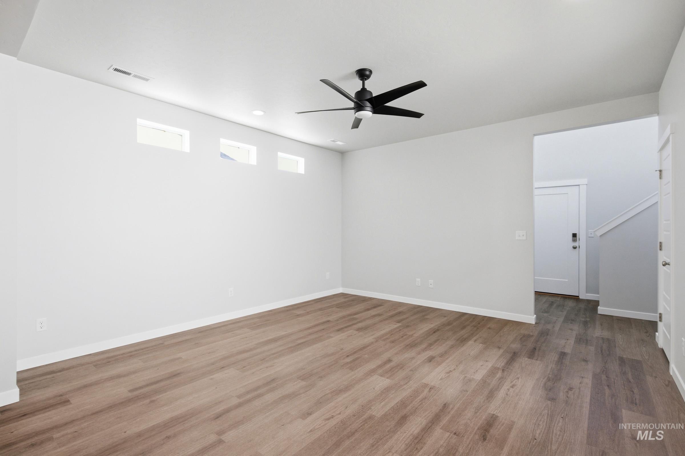 4302 N Camp Creek Ave Property Photo 8