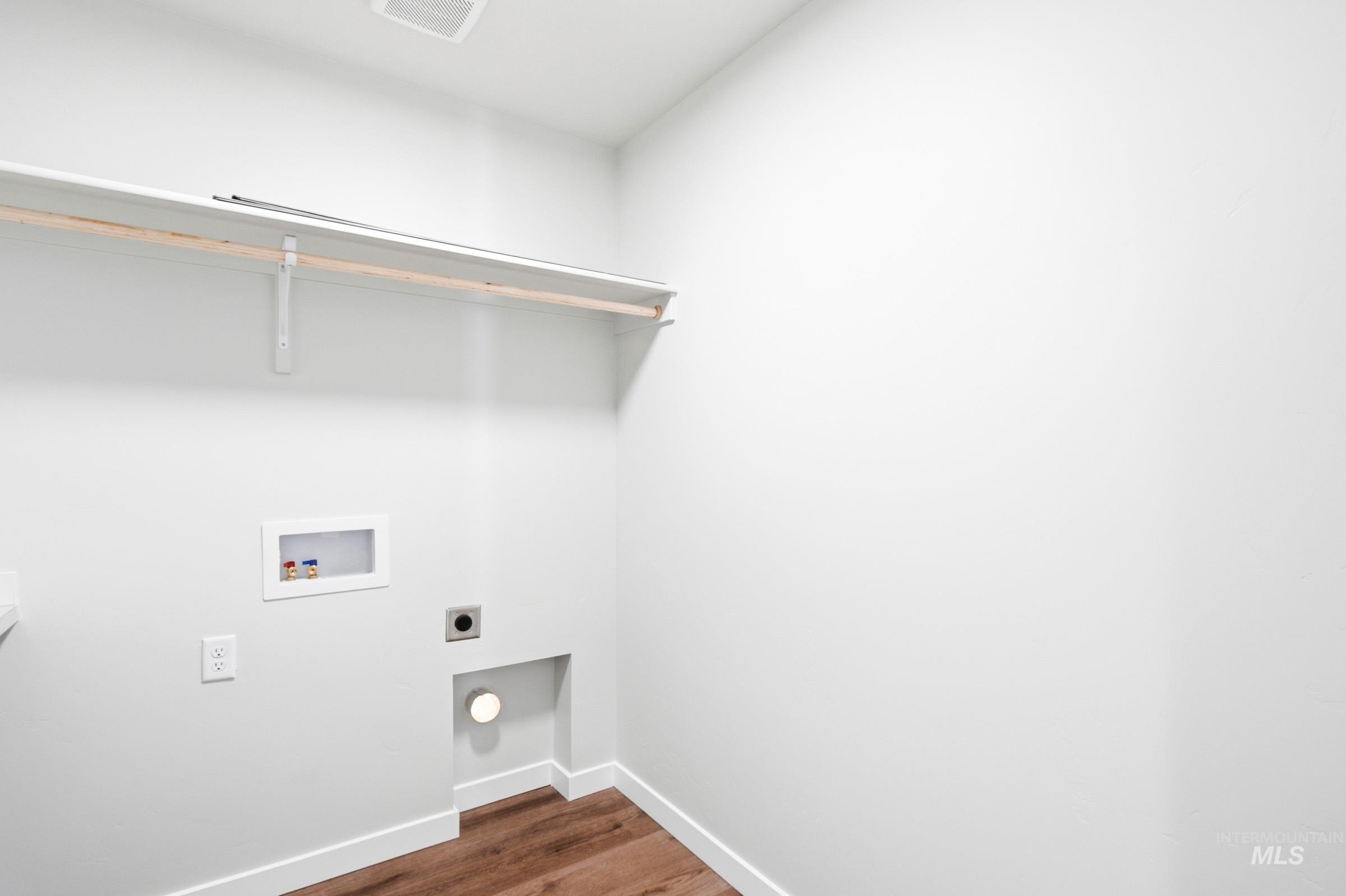 4302 N Camp Creek Ave Property Photo 15