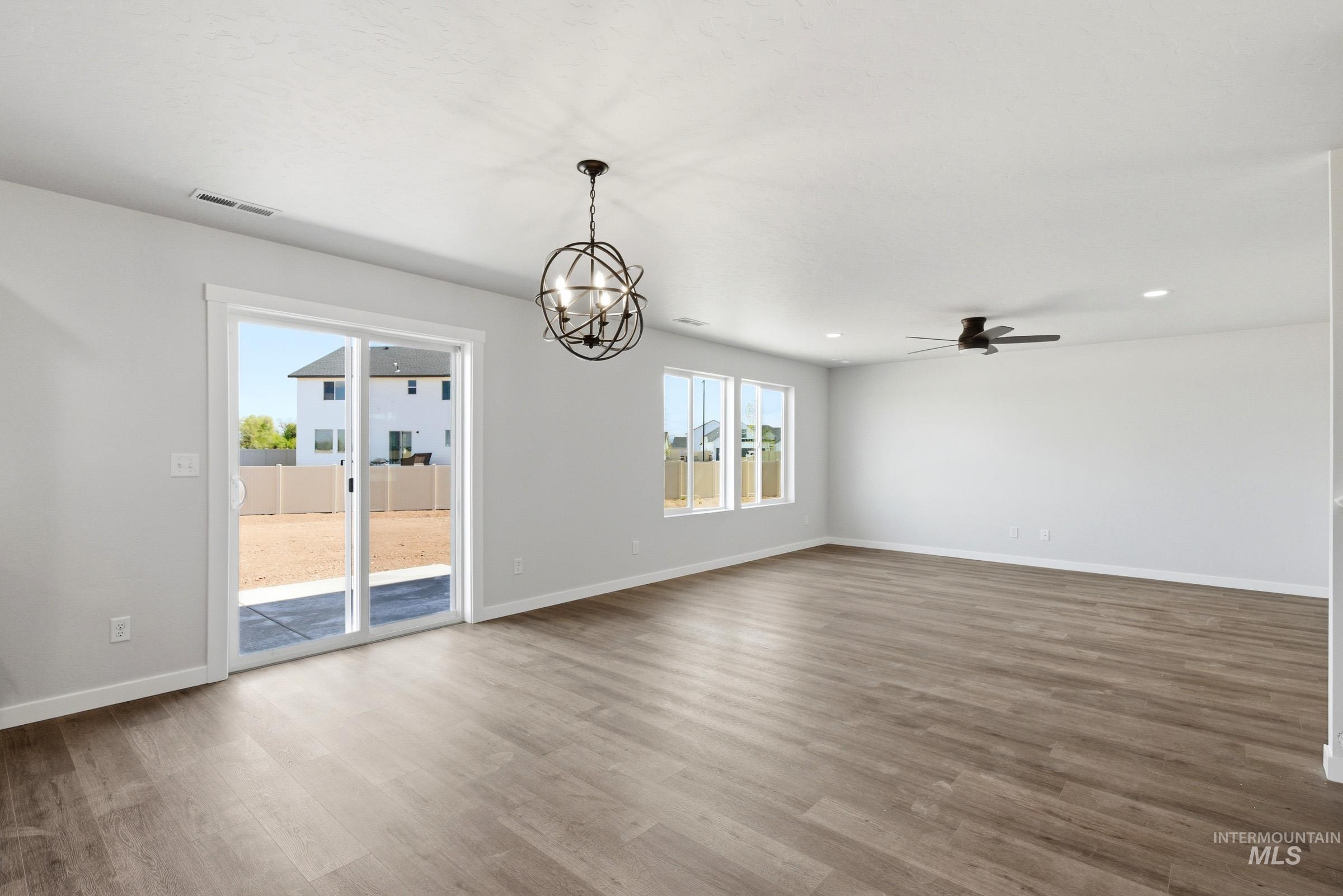5228 E Phelps Lake Dr Property Photo 8