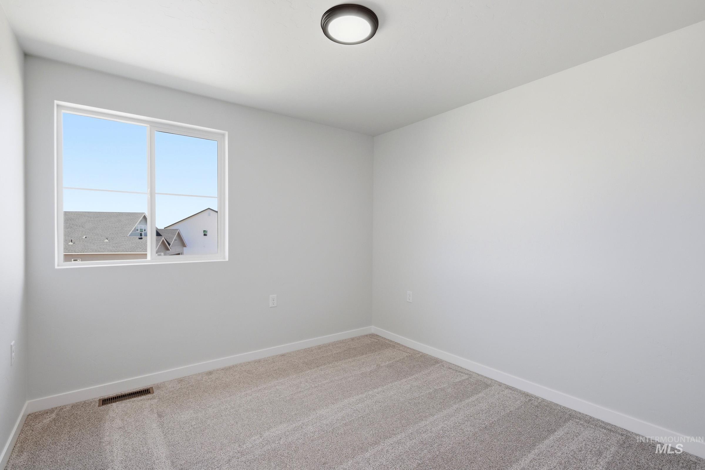 5228 E Phelps Lake Dr Property Photo 12