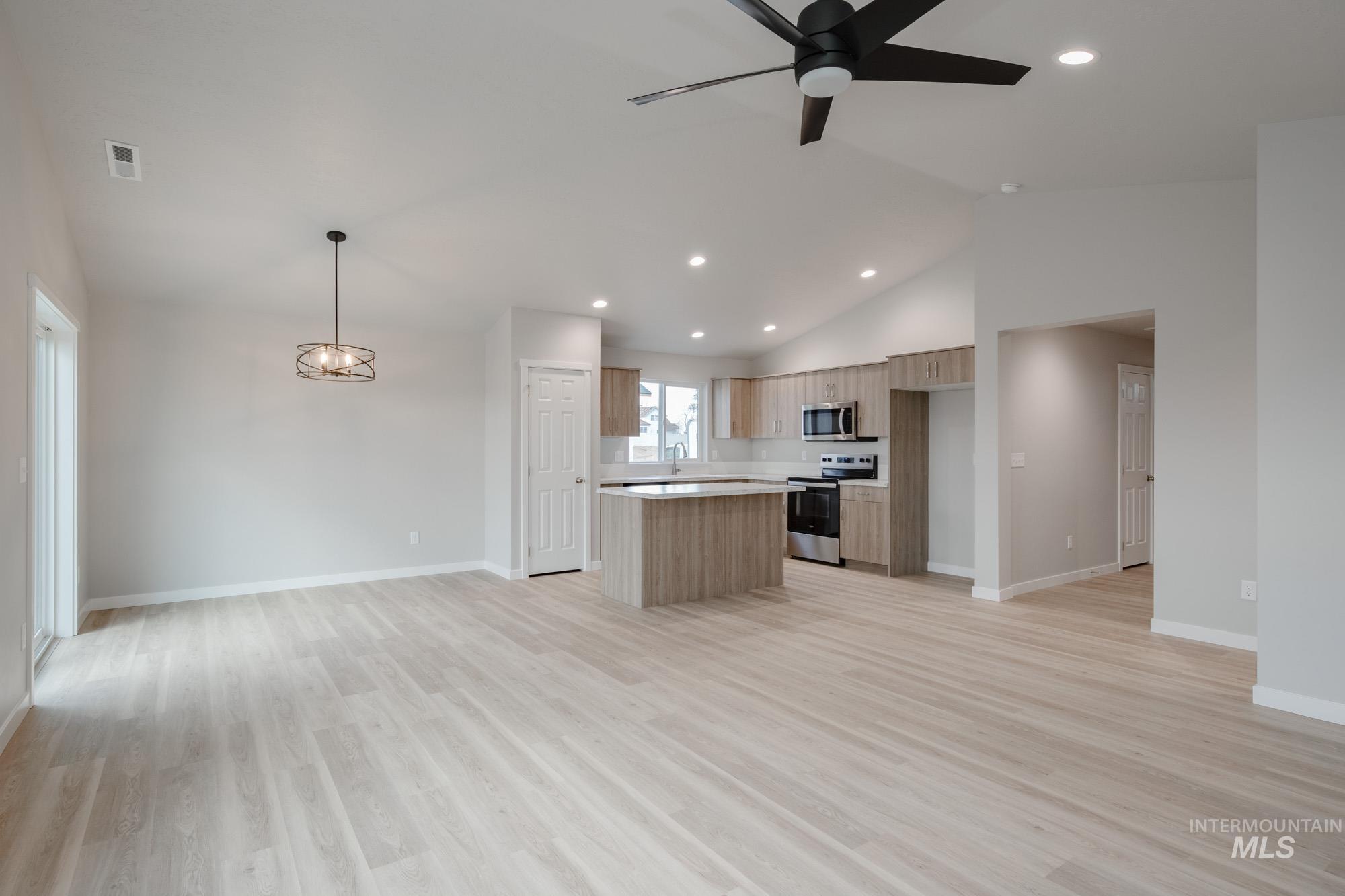 4124 Austin St Property Photo 13