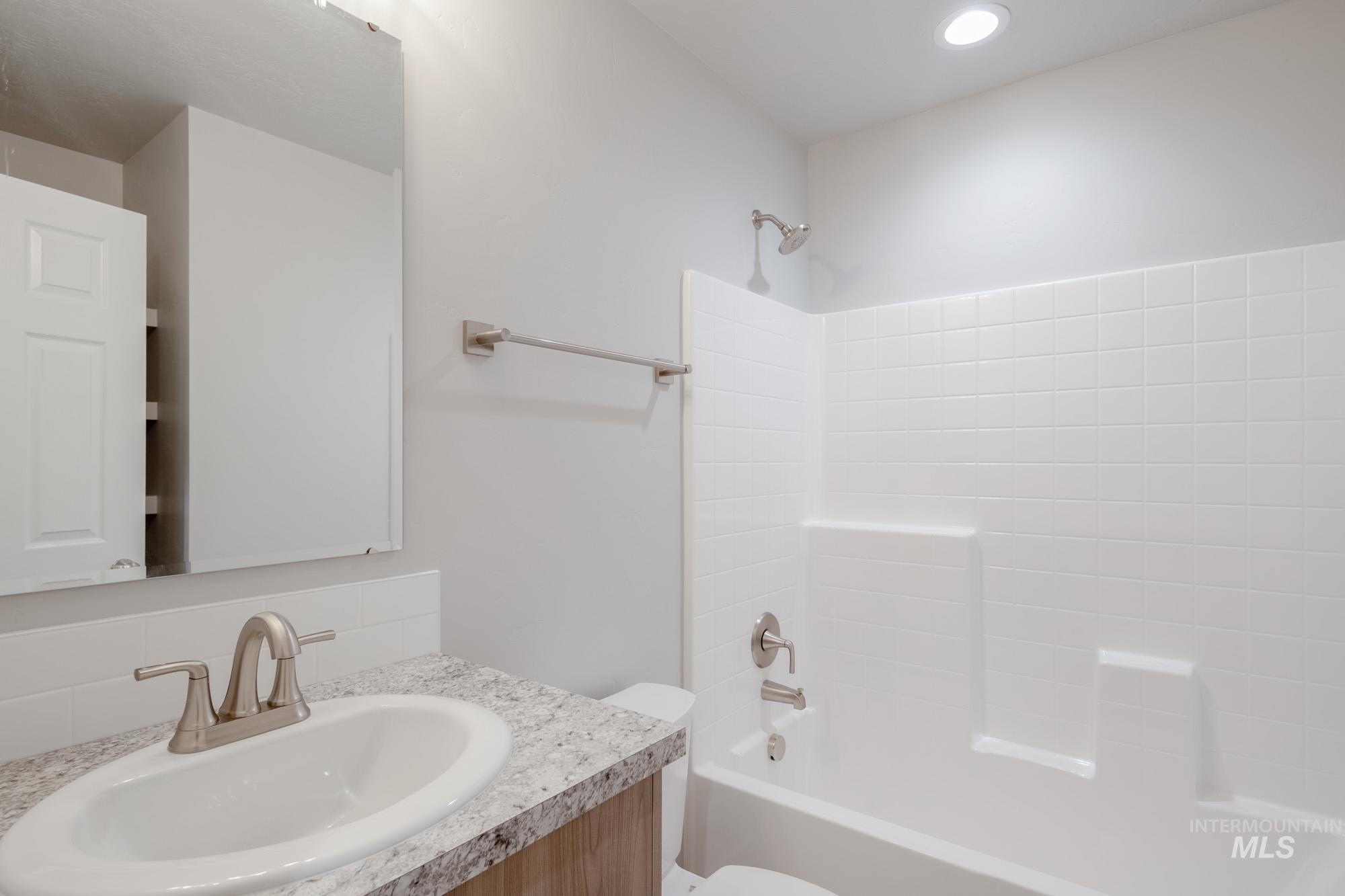 4124 Austin St Property Photo 16
