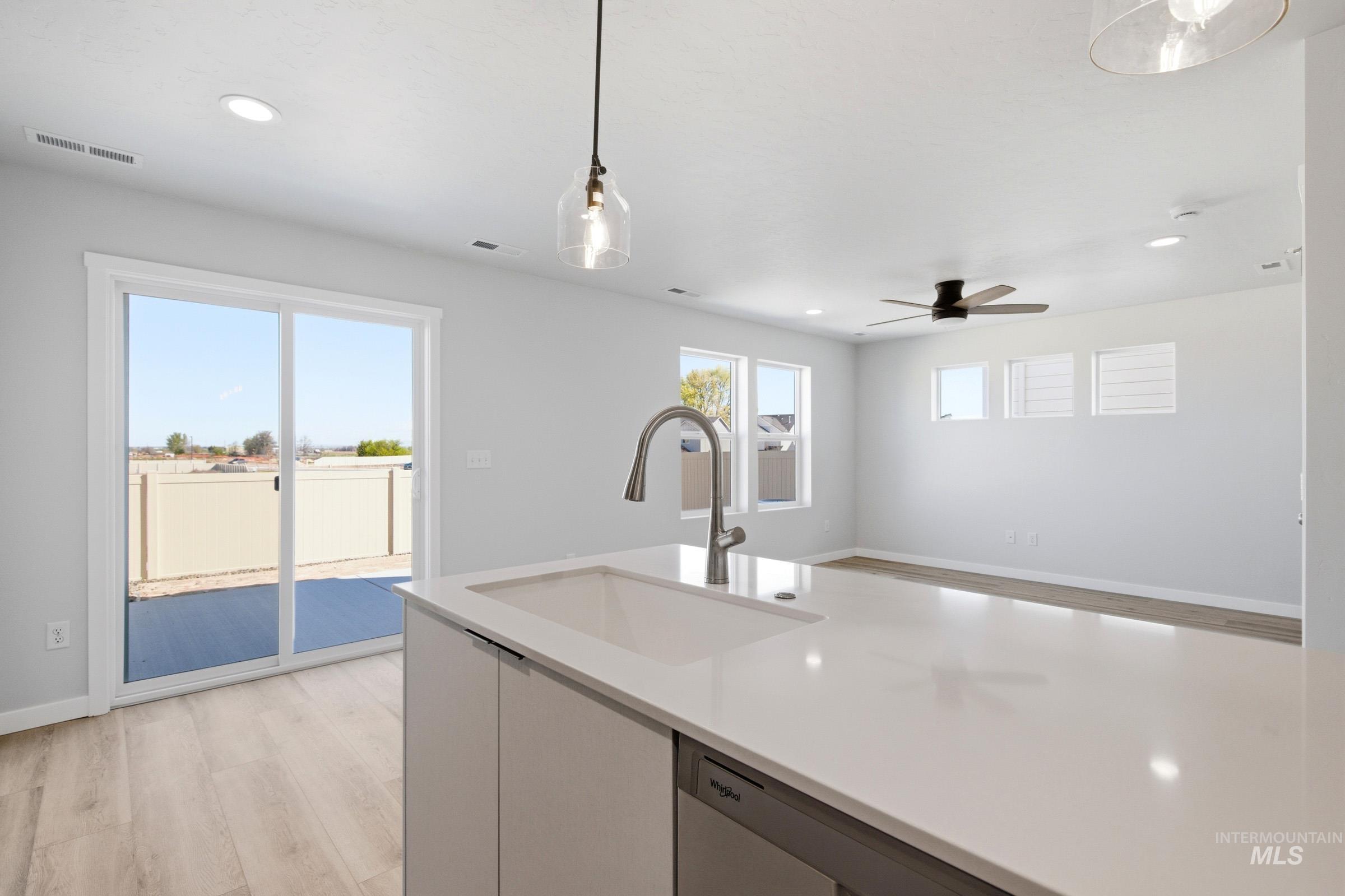 10794 Rutland St Property Photo 6