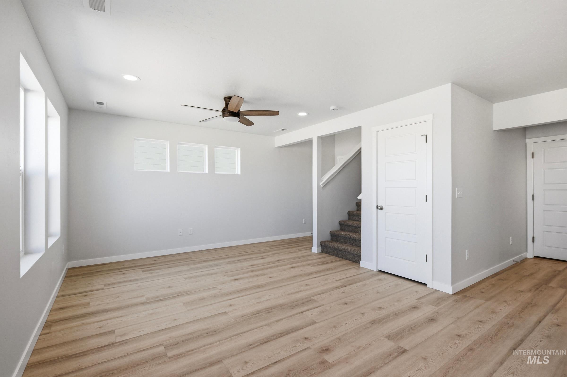 10794 Rutland St Property Photo 9