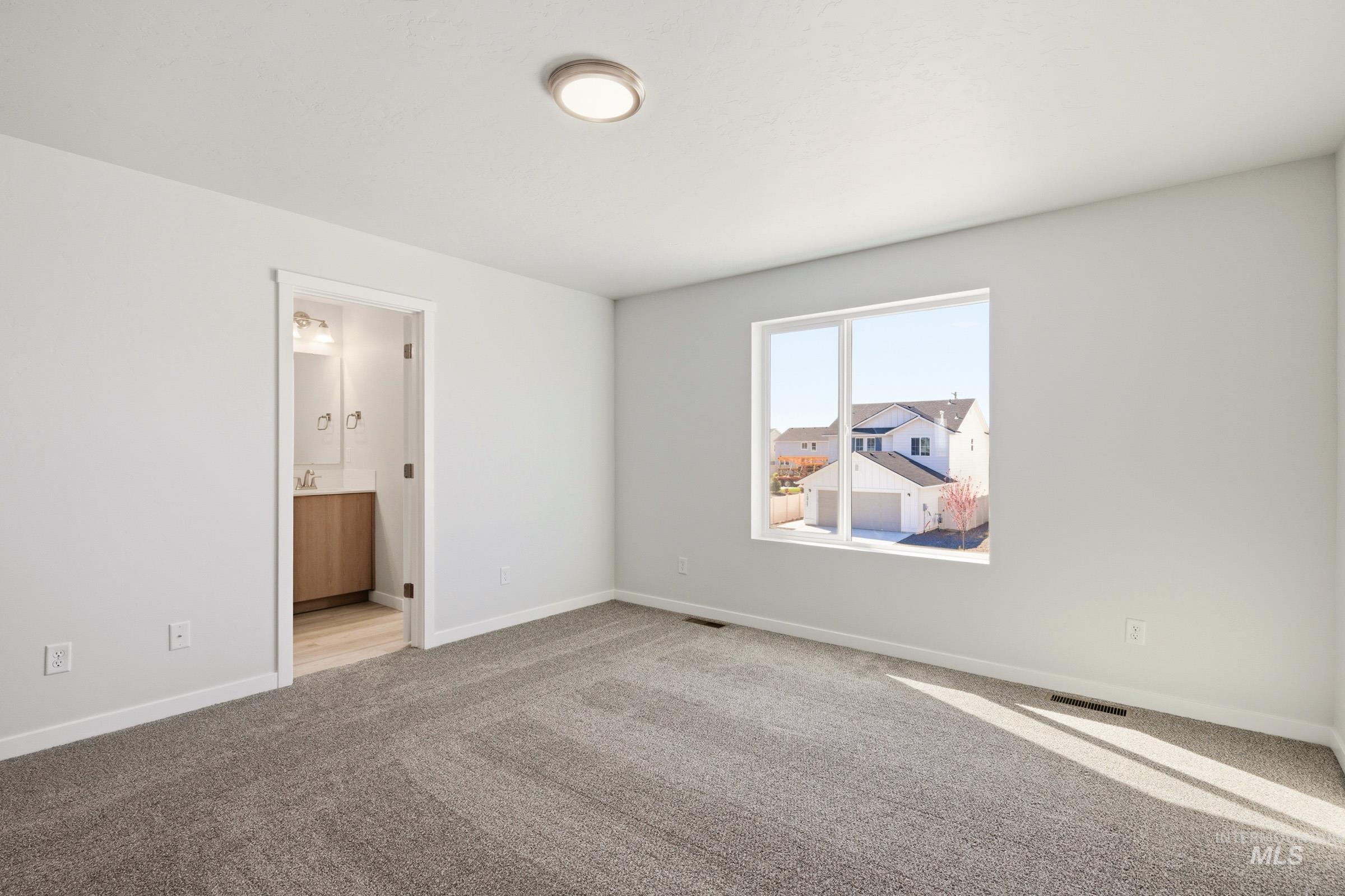 10806 Rutland St Property Photo 18