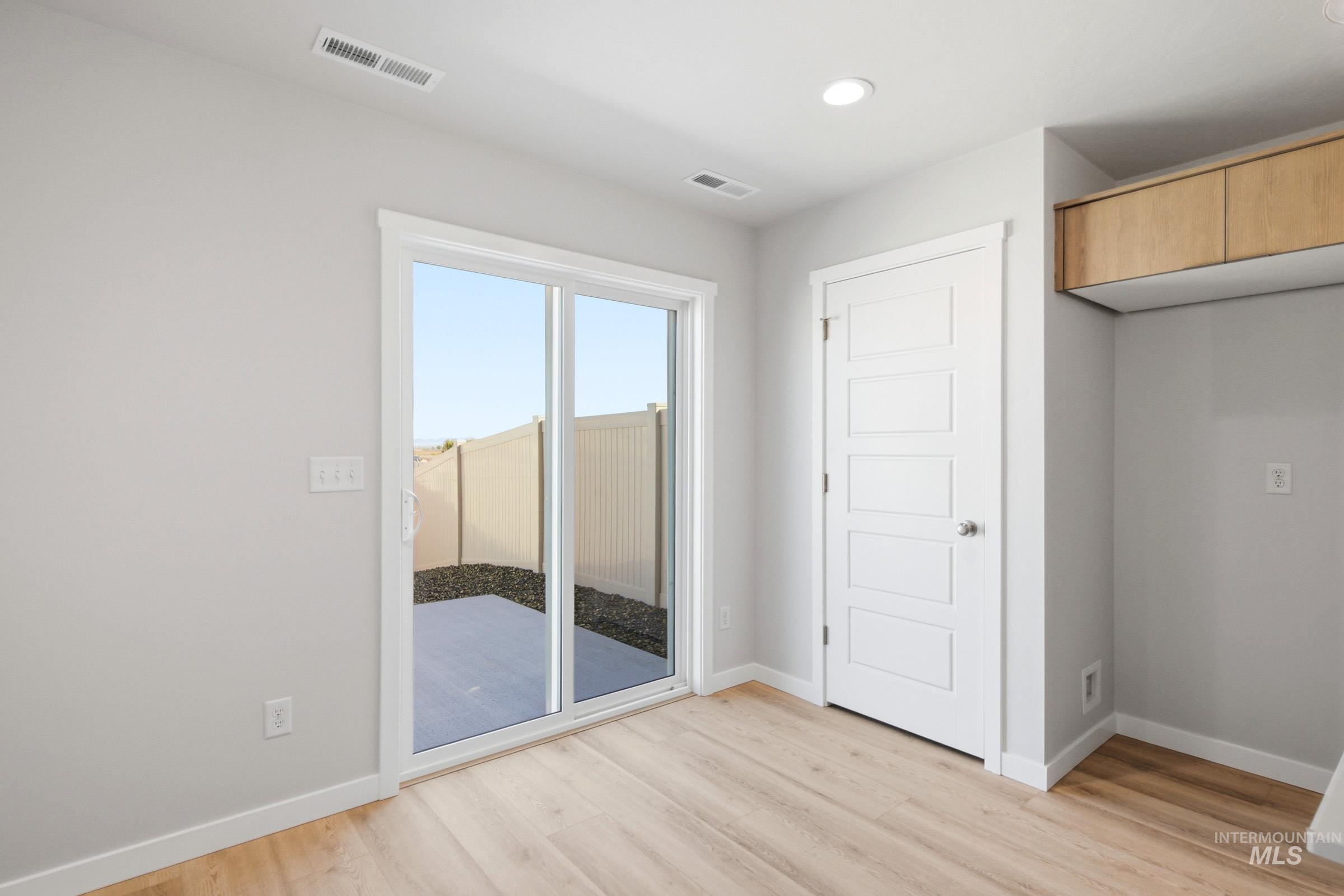10812 Rutland St Property Photo 9
