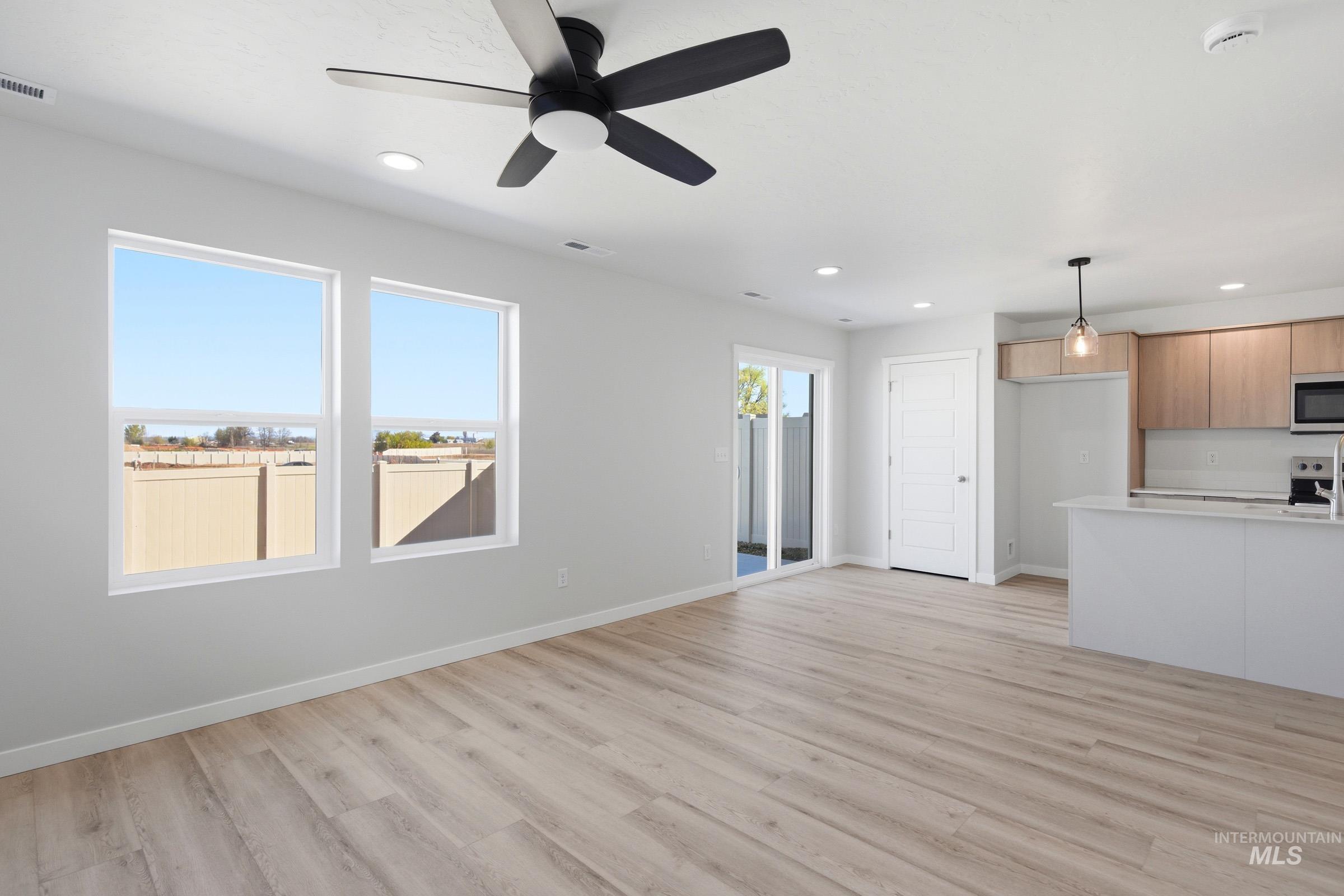 10812 Rutland St Property Photo 10