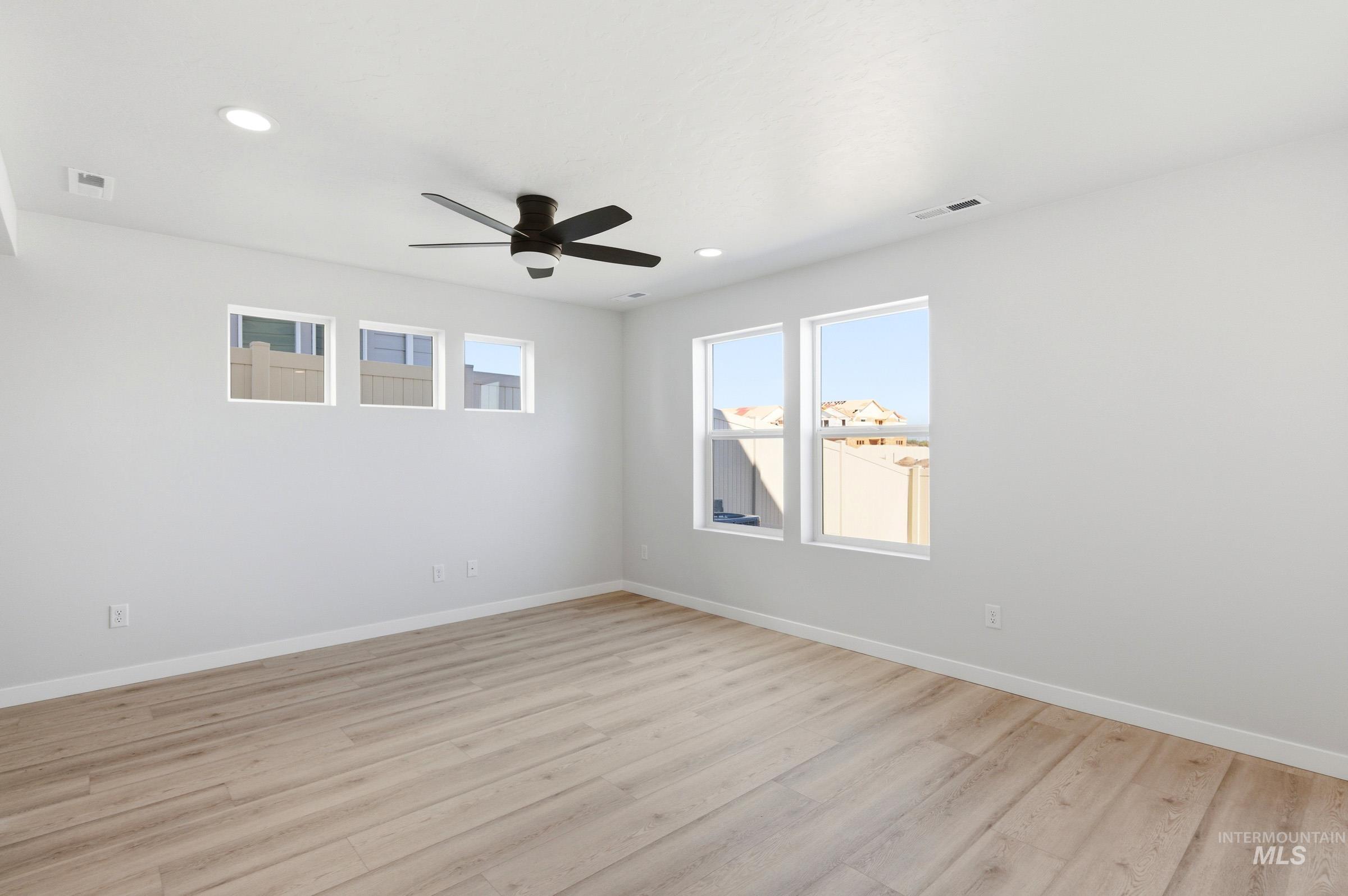 10812 Rutland St Property Photo 12
