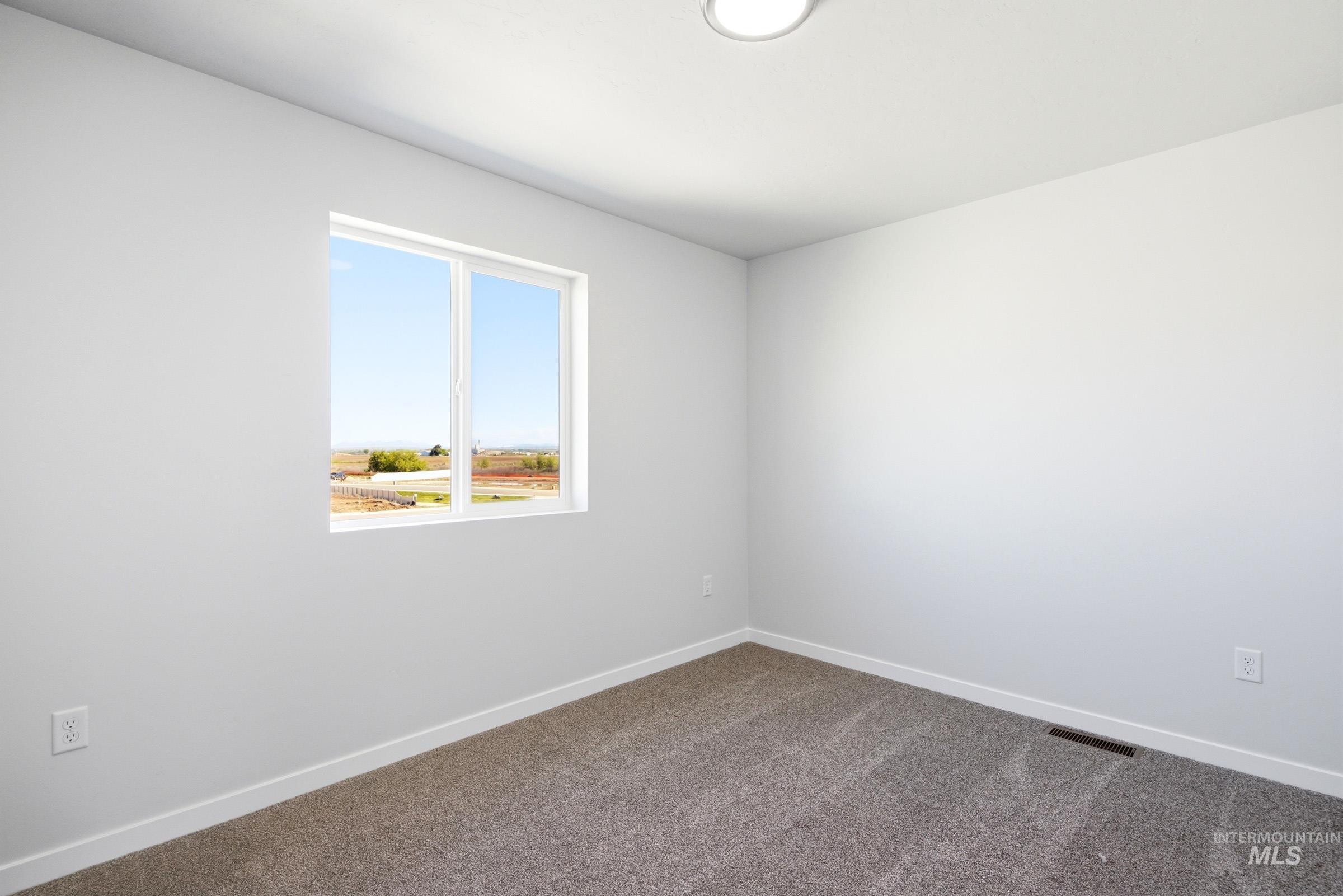 10812 Rutland St Property Photo 15